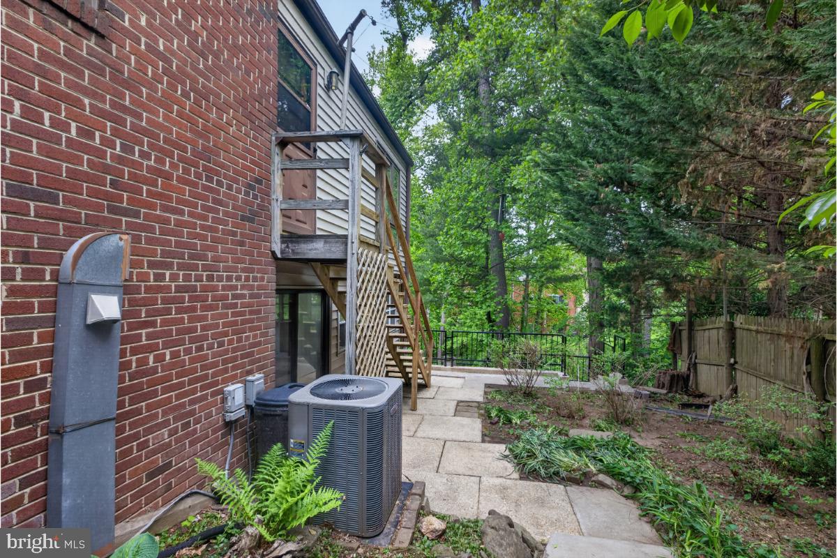 CONN AVE HILLS - Residential