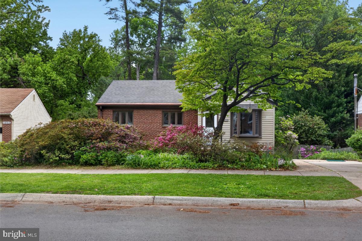 CONN AVE HILLS - Residential
