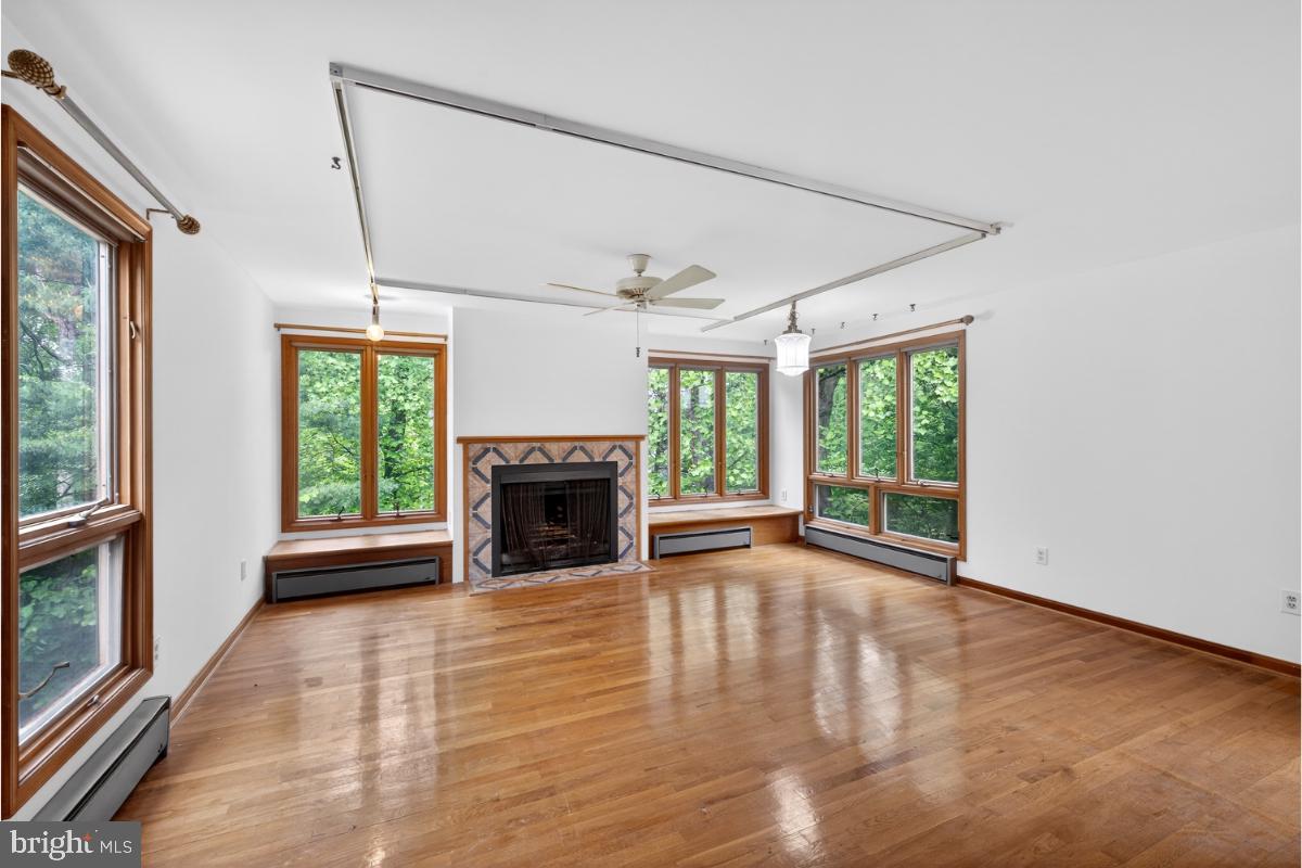 CONN AVE HILLS - Residential