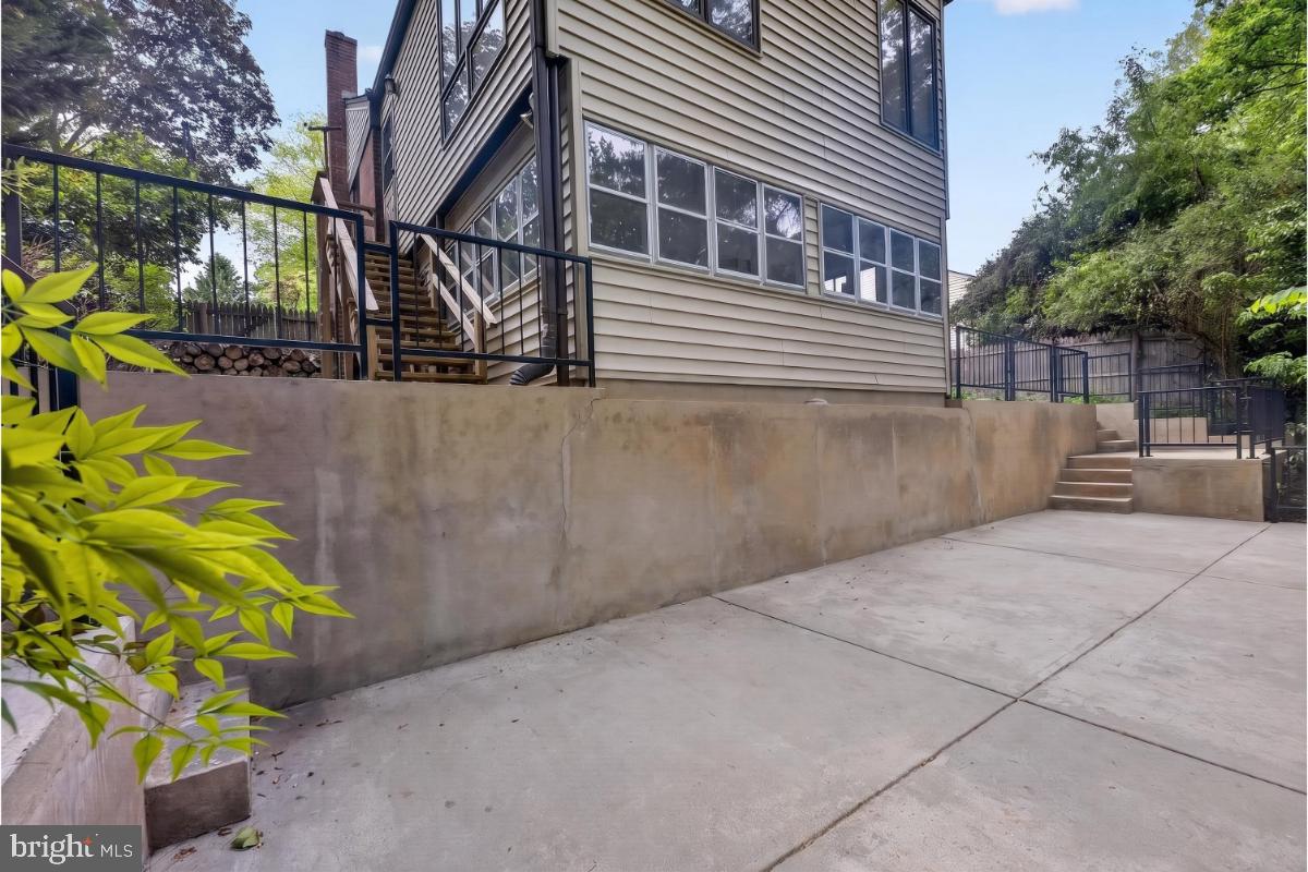 CONN AVE HILLS - Residential