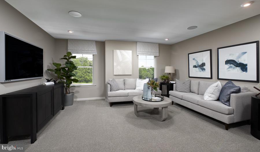 2076 SPRINGVALE DRIVE