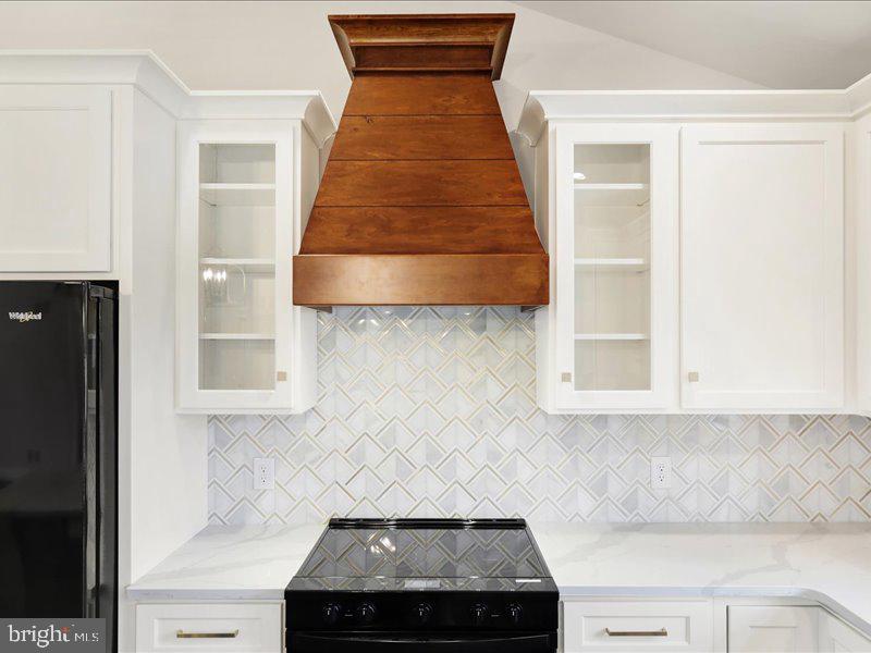 THE ESTATES AT HEARTHSIDE - Residential