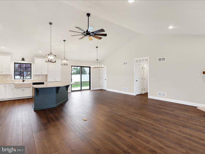 THE ESTATES AT HEARTHSIDE - Residential