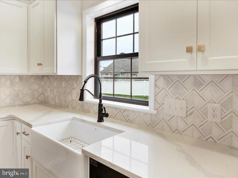 THE ESTATES AT HEARTHSIDE - Residential