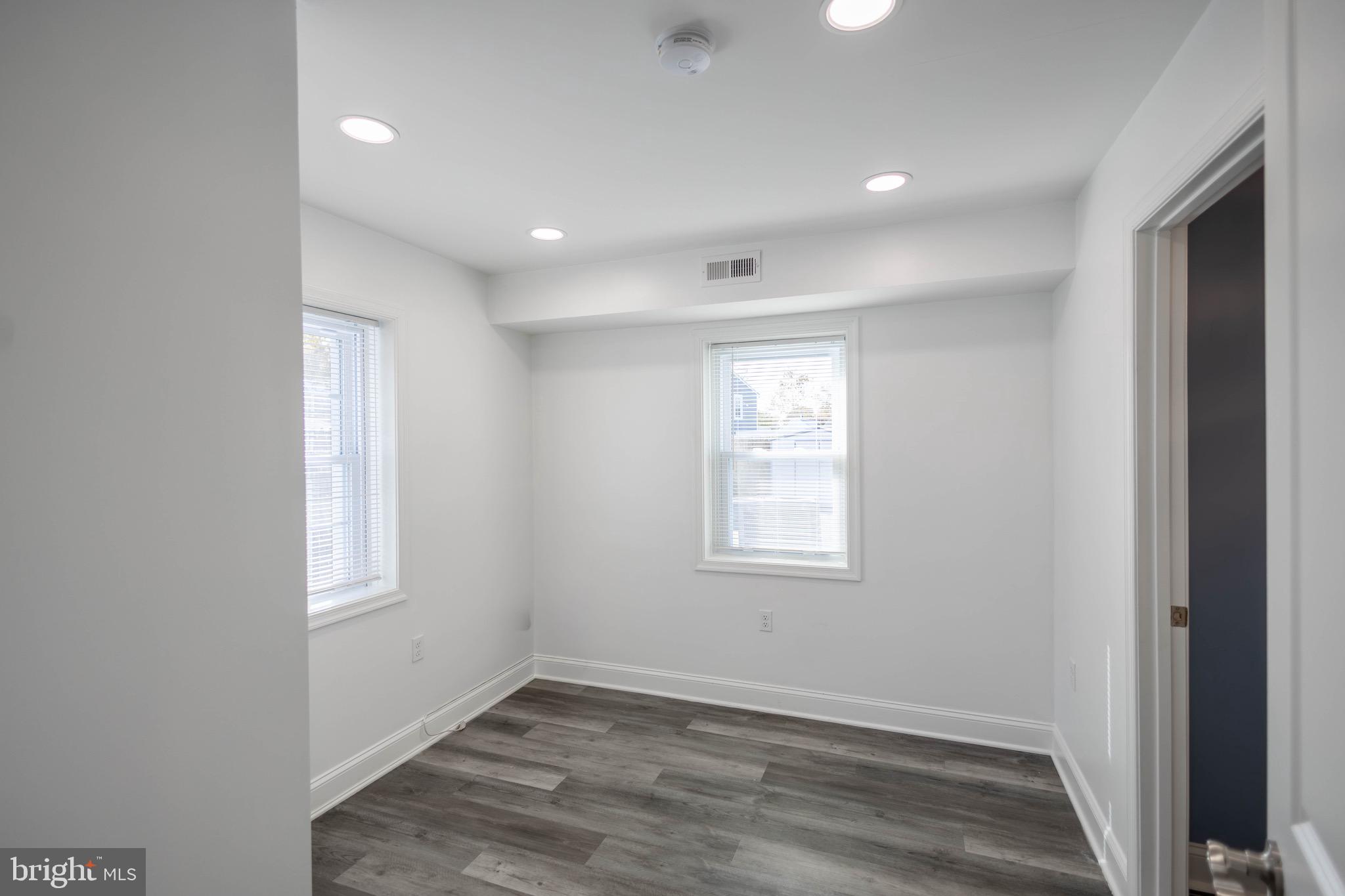 DUNDALK - Residential Lease