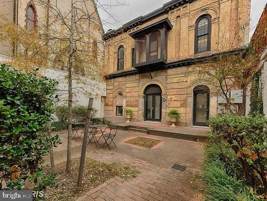 MOUNT VERNON PLACE HISTORIC DISTRICT - Residential