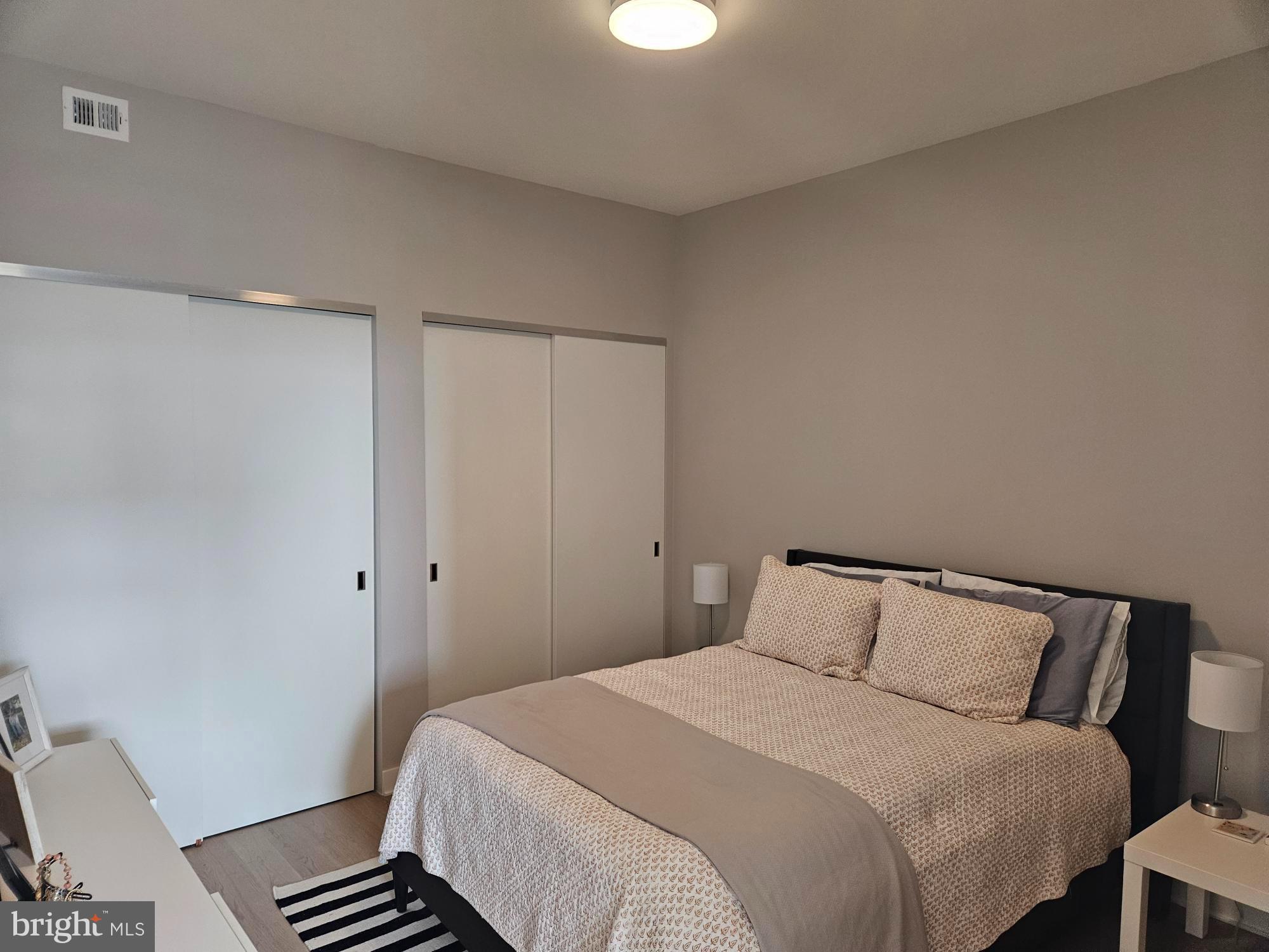 THE VERSE CONDO - Residential Lease