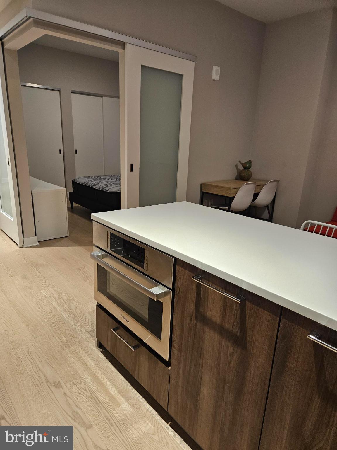 THE VERSE CONDO - Residential Lease