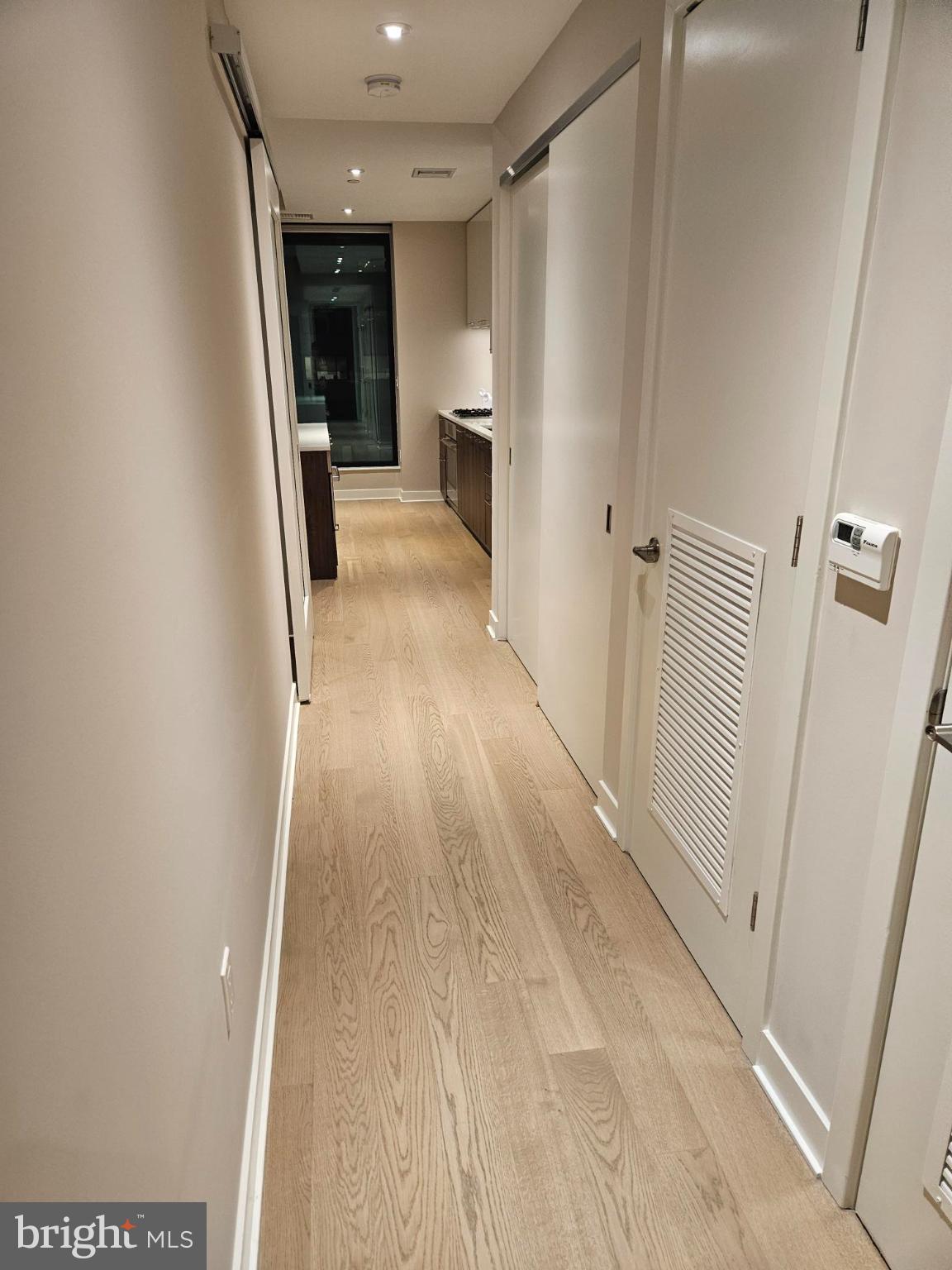 THE VERSE CONDO - Residential Lease