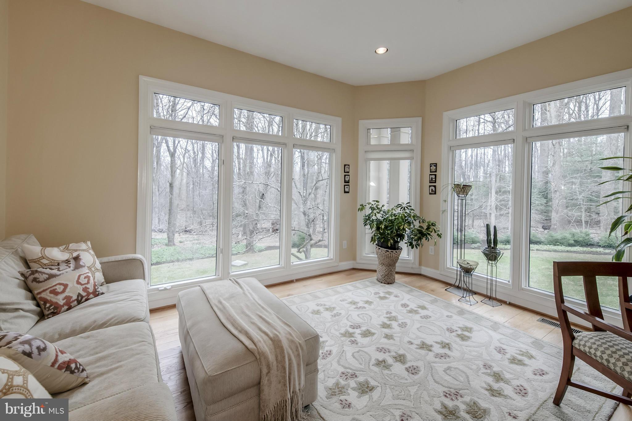 POTOMAC OUTSIDE - Residential