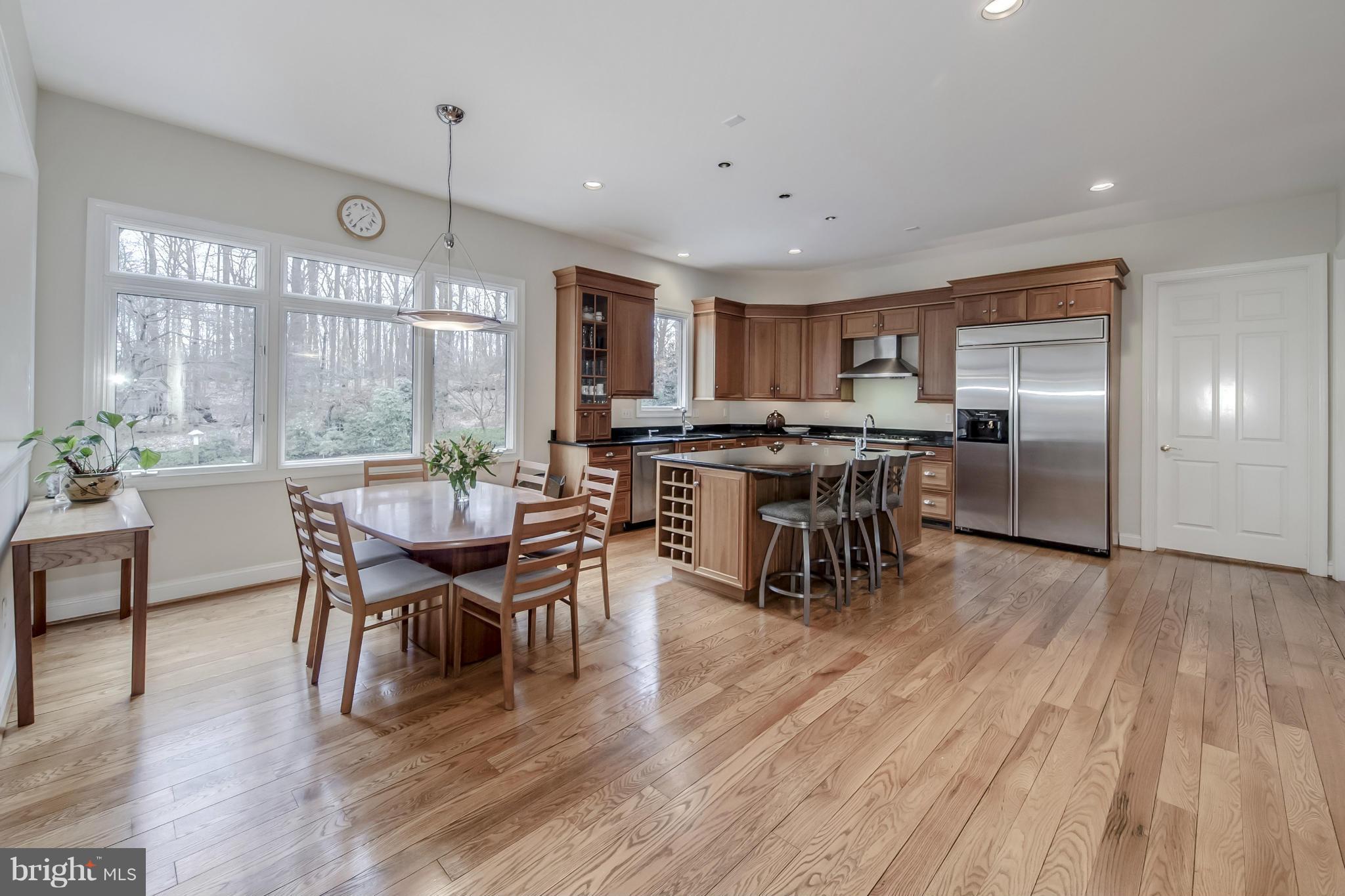 POTOMAC OUTSIDE - Residential