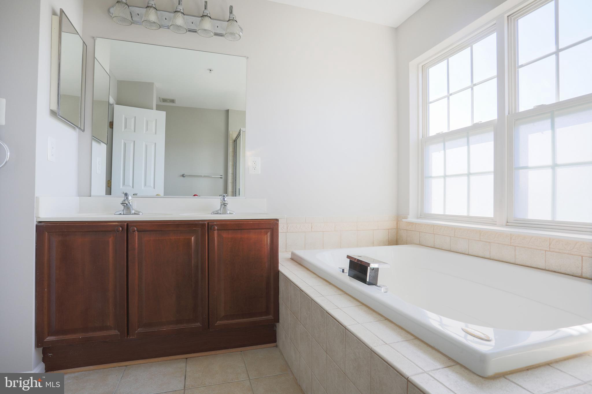 NORTH CROSSING - Residential