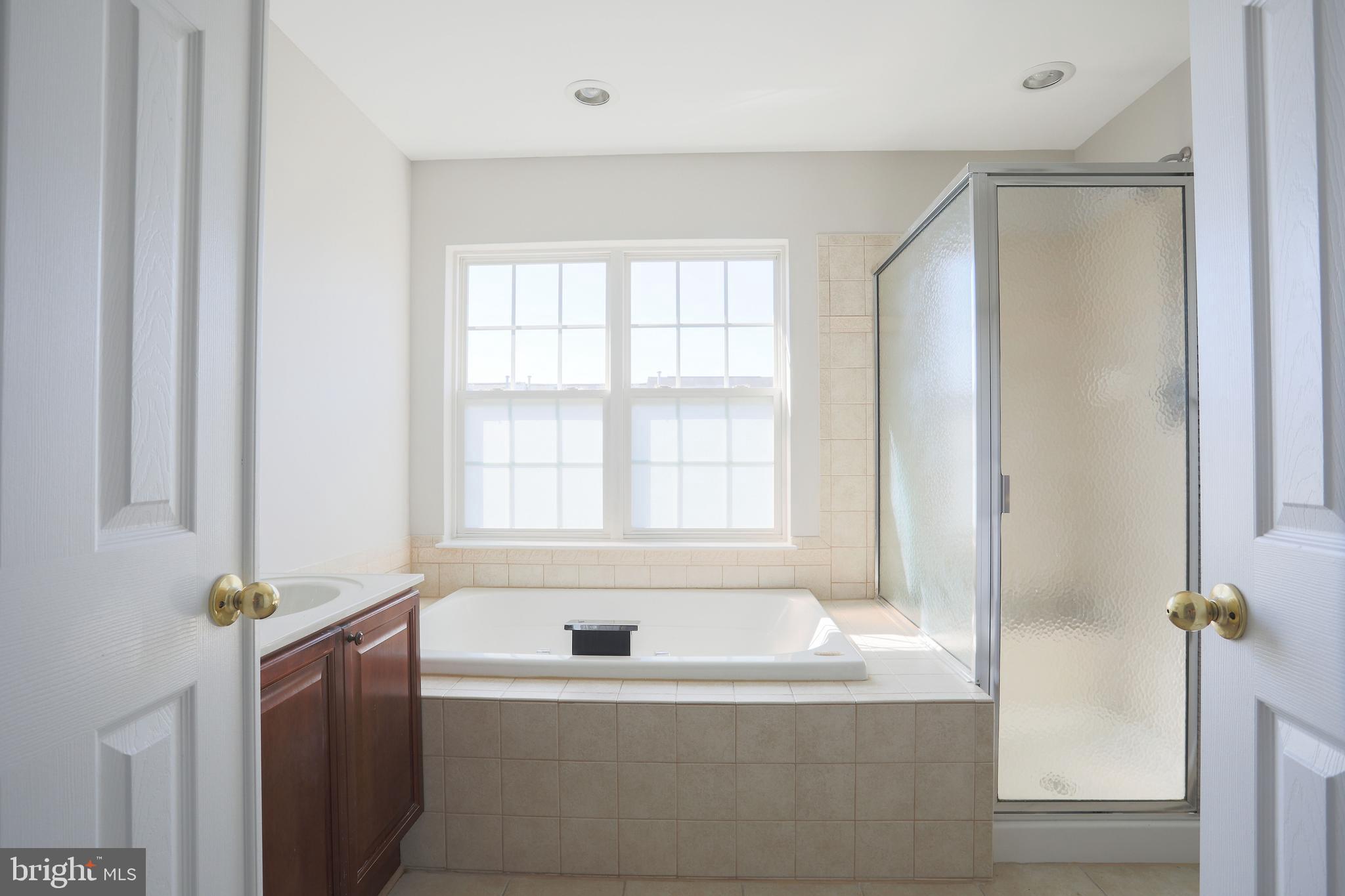 NORTH CROSSING - Residential