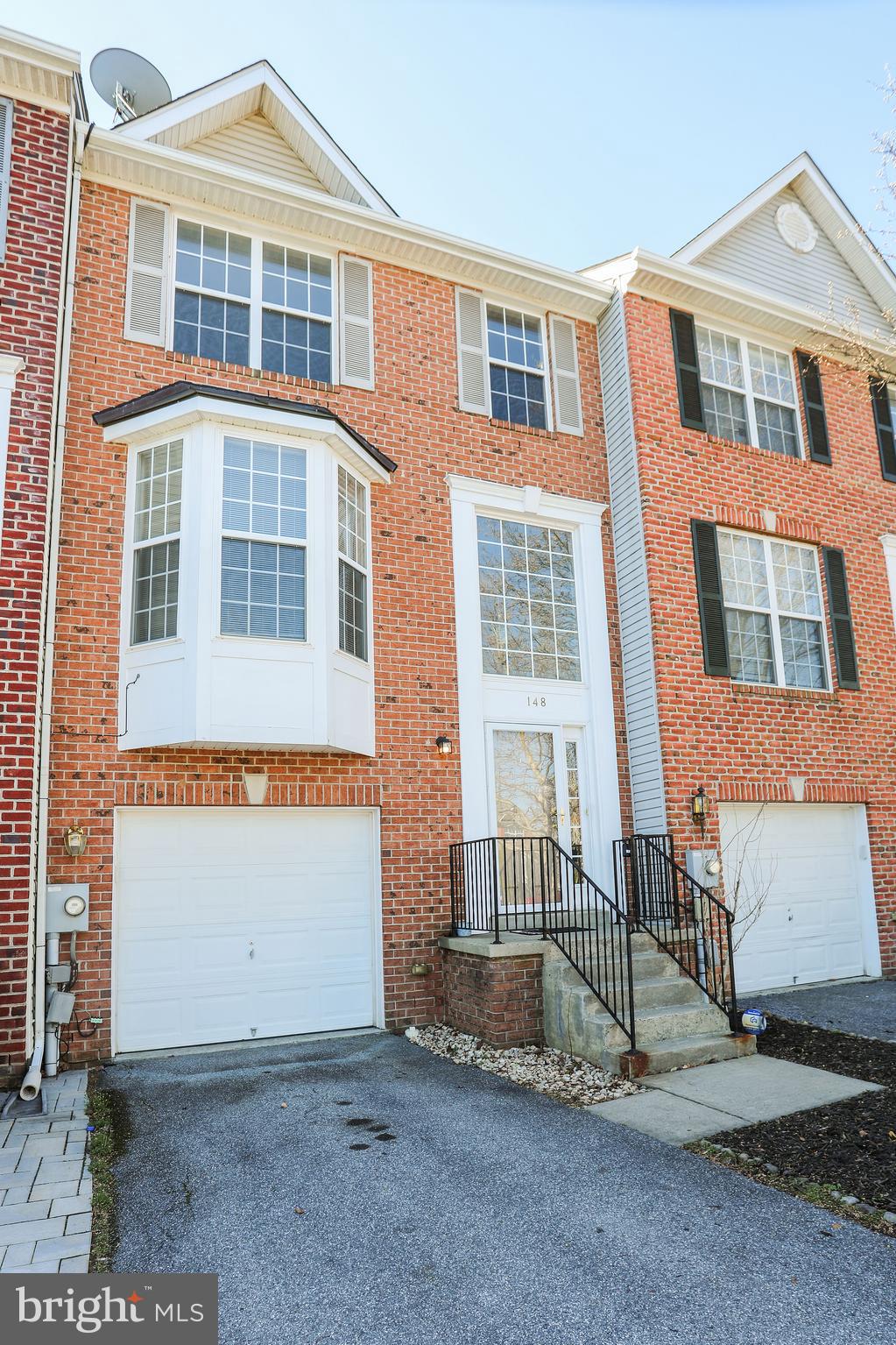 NORTH CROSSING - Residential