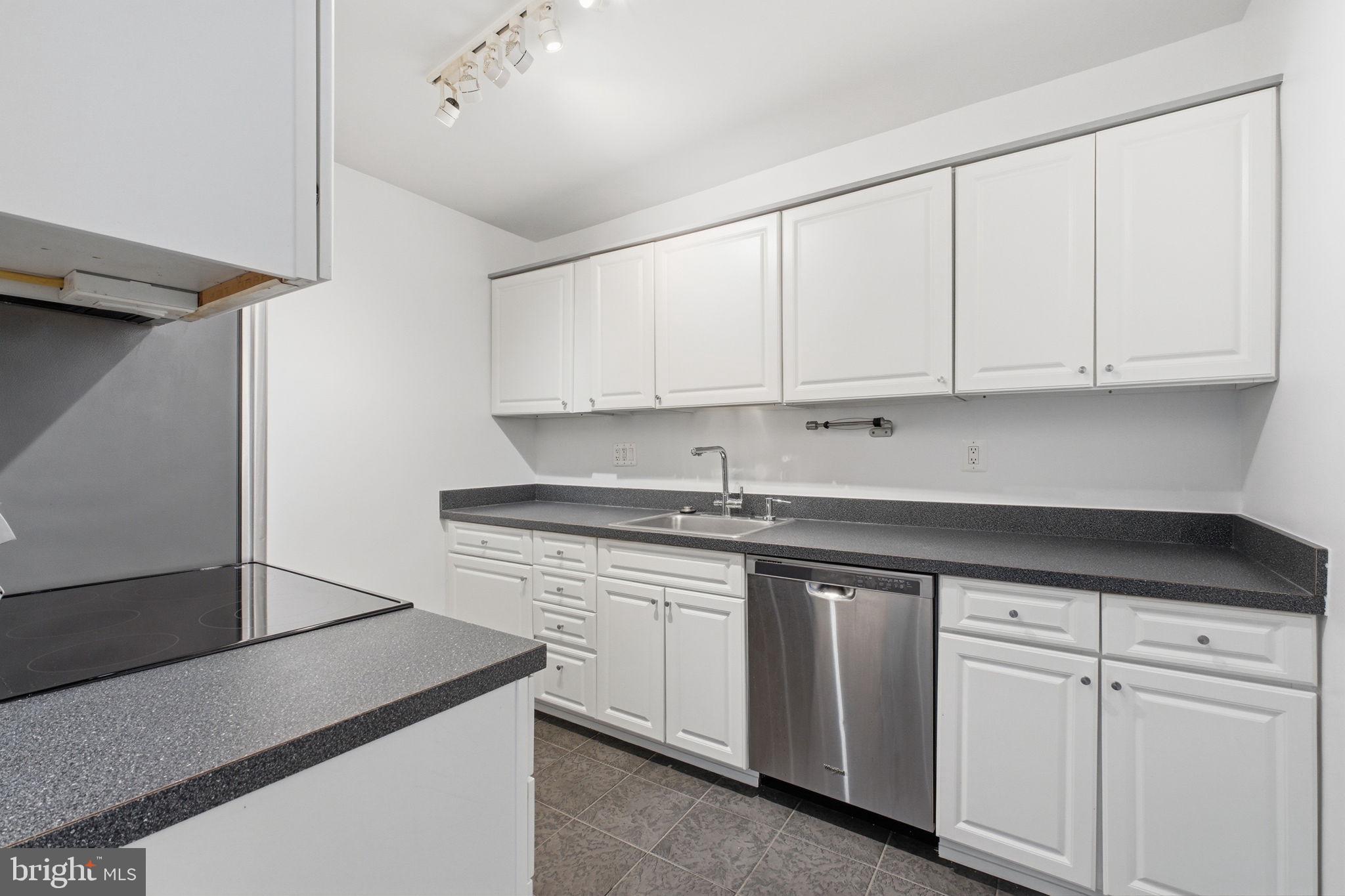 604 LONGFELLOW STREET NW 401