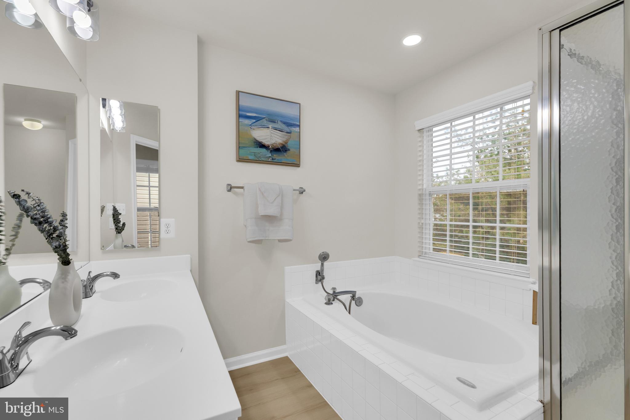 WELLESLEY - Residential