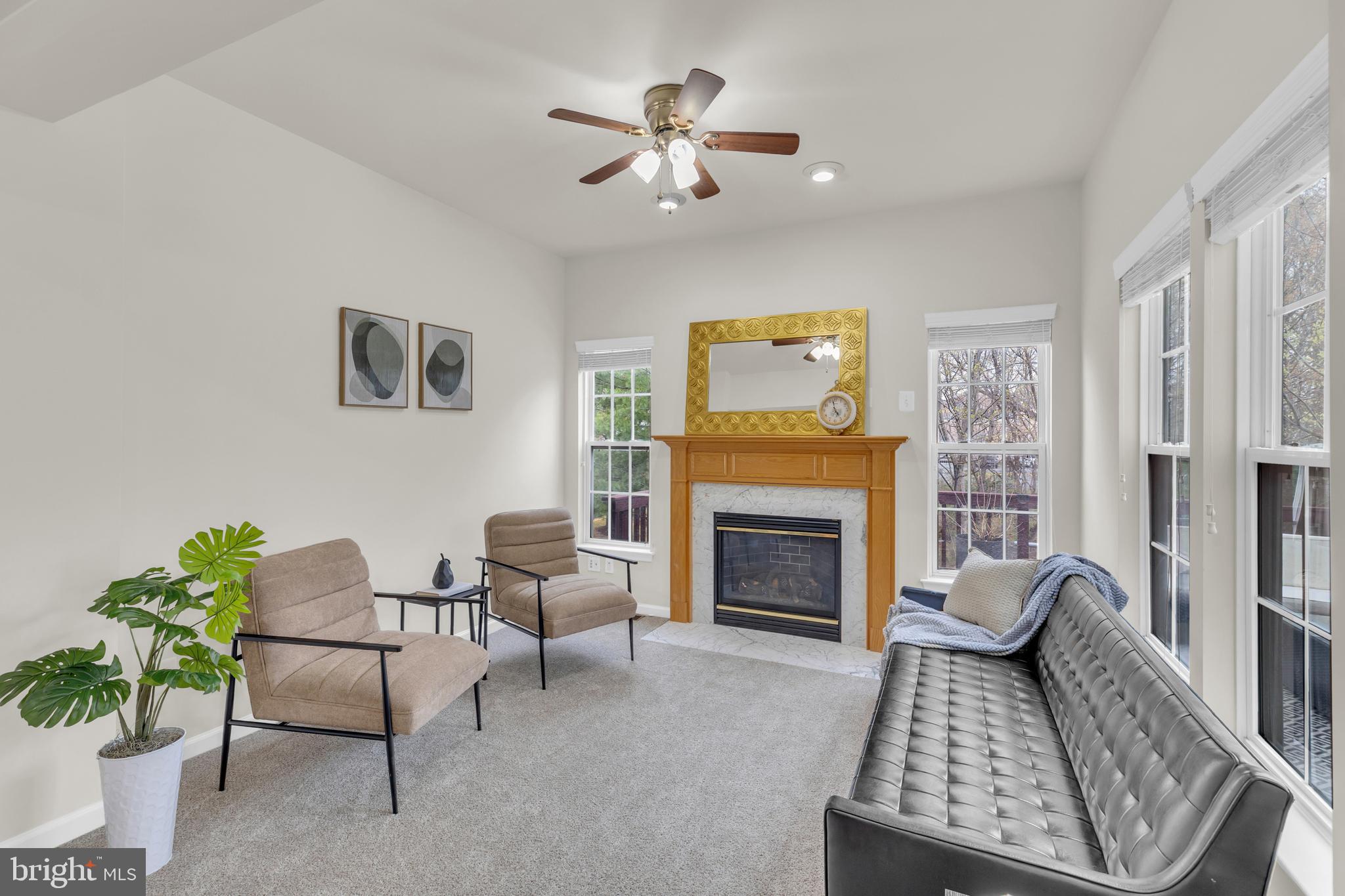 WELLESLEY - Residential