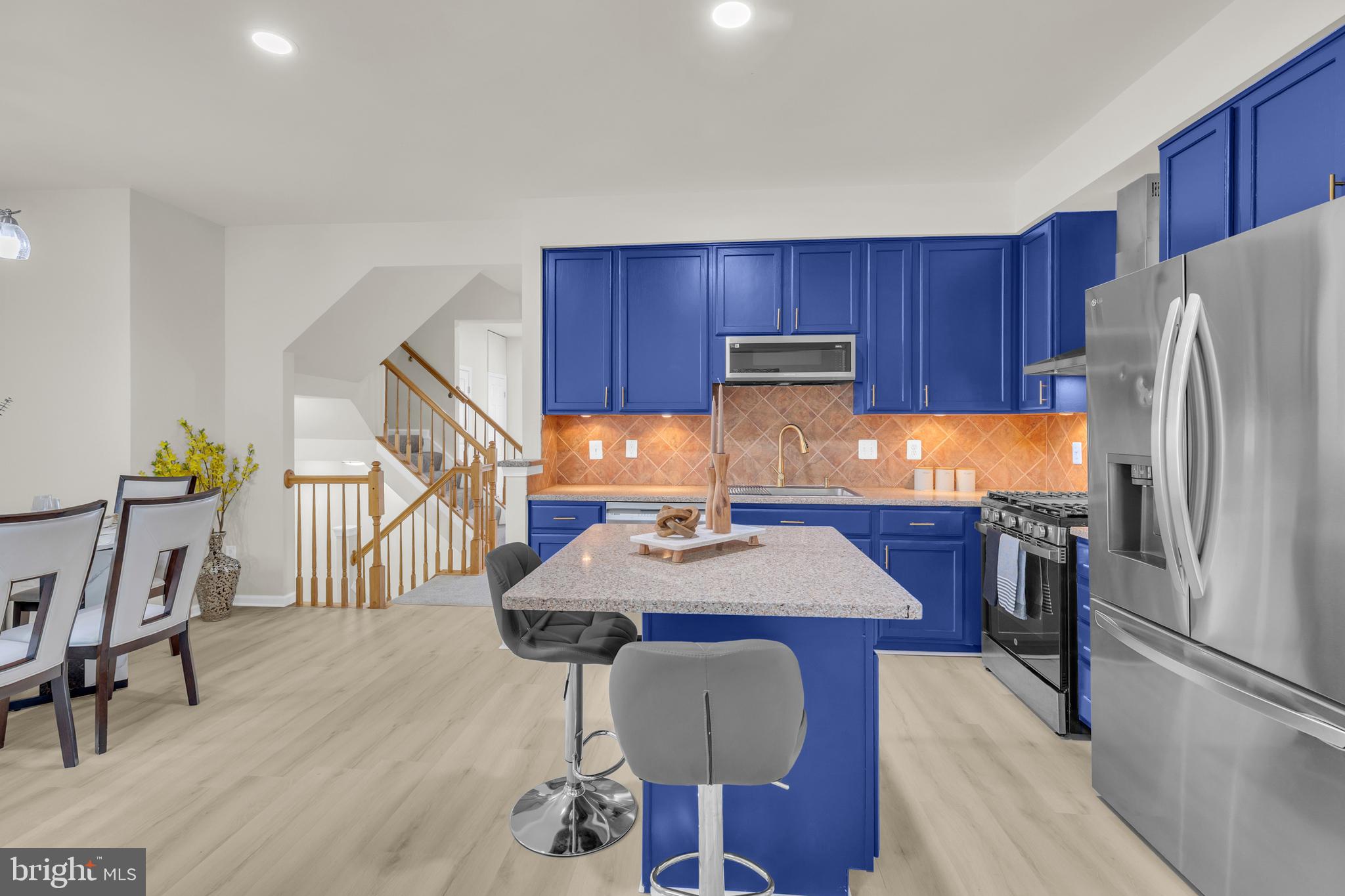 WELLESLEY - Residential