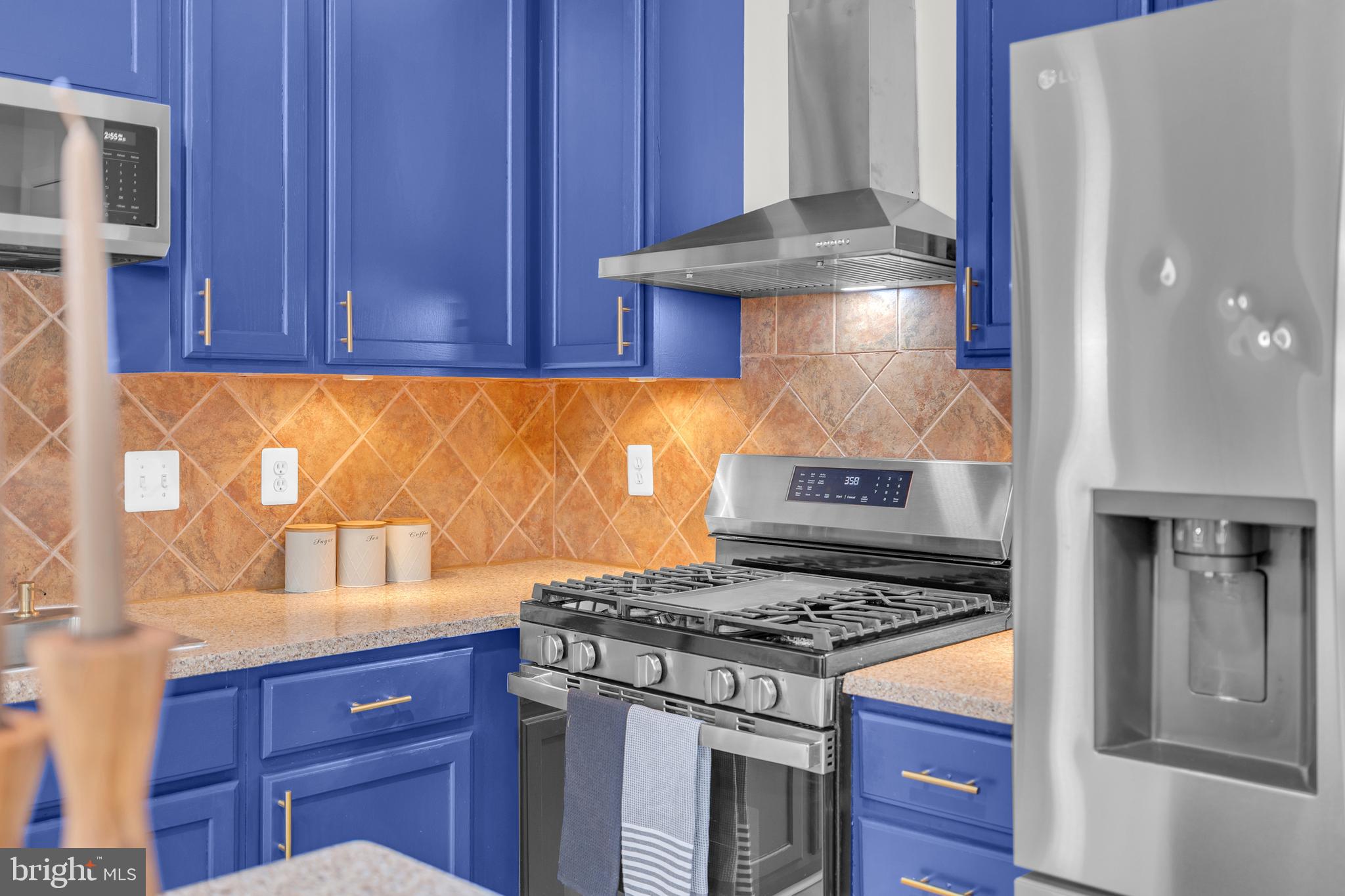 WELLESLEY - Residential