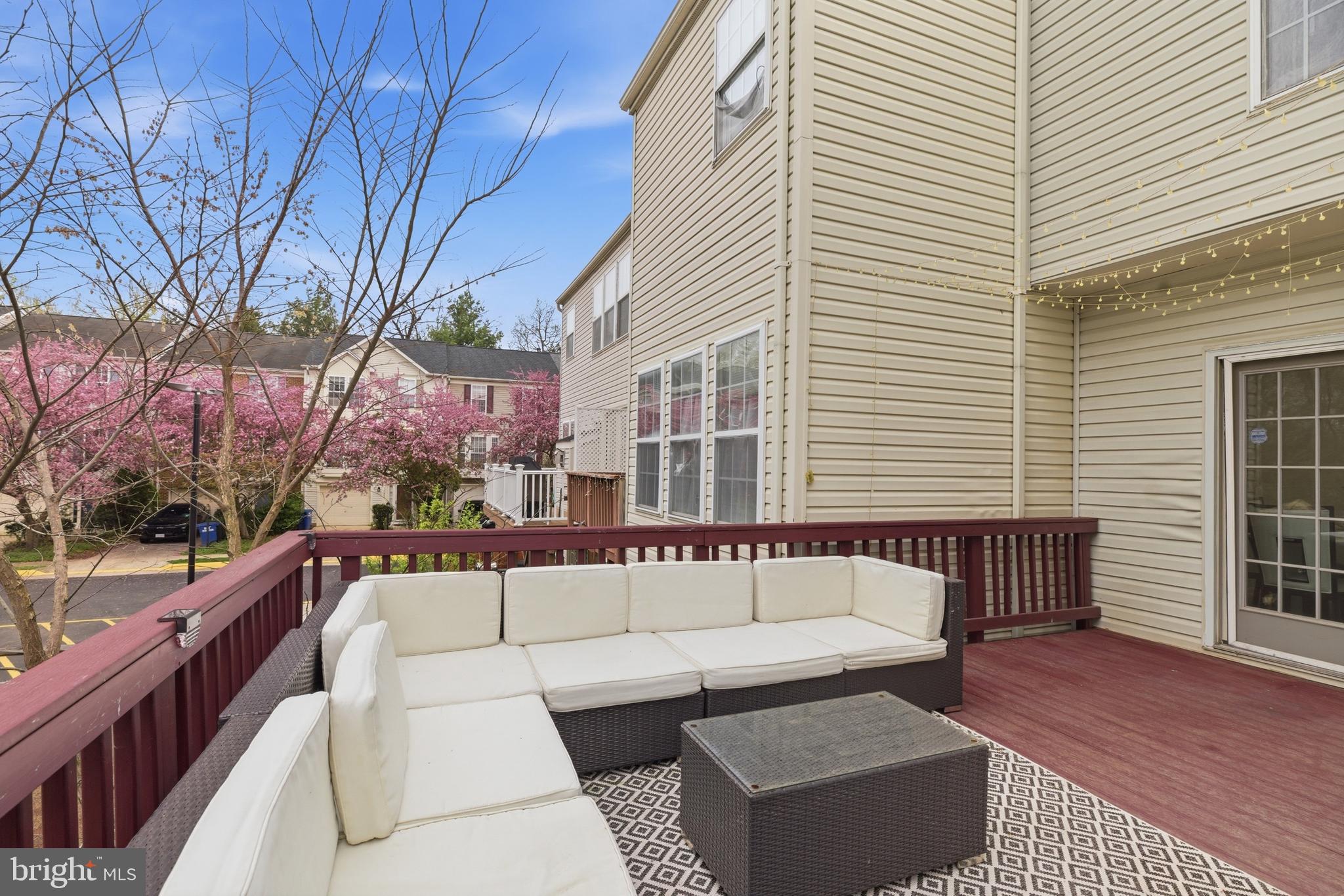 WELLESLEY - Residential