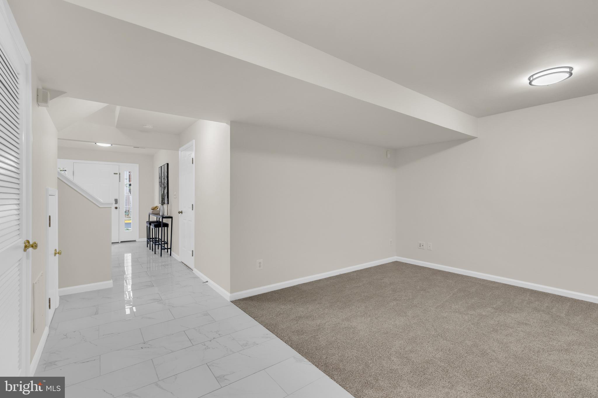 WELLESLEY - Residential