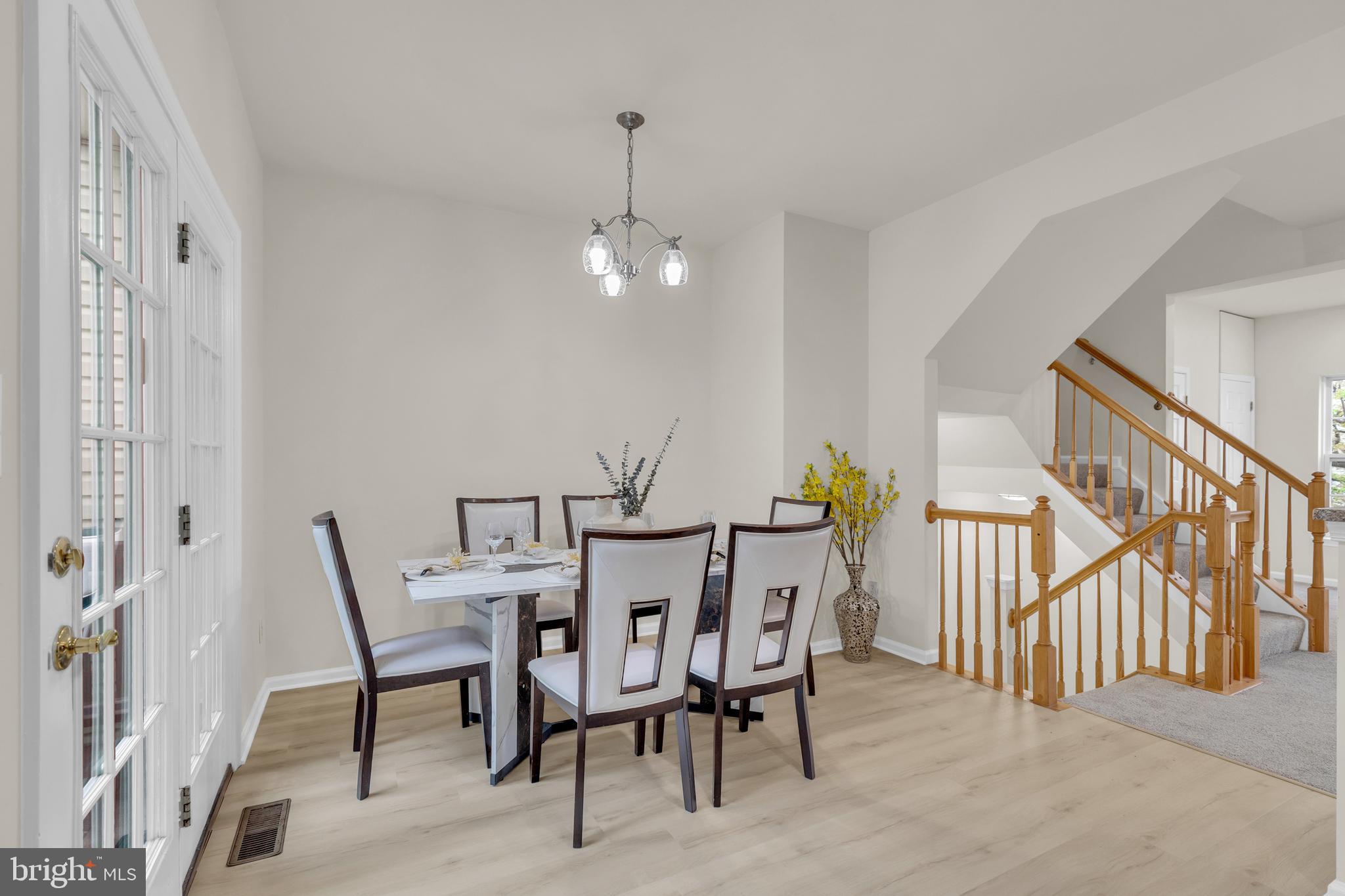 WELLESLEY - Residential