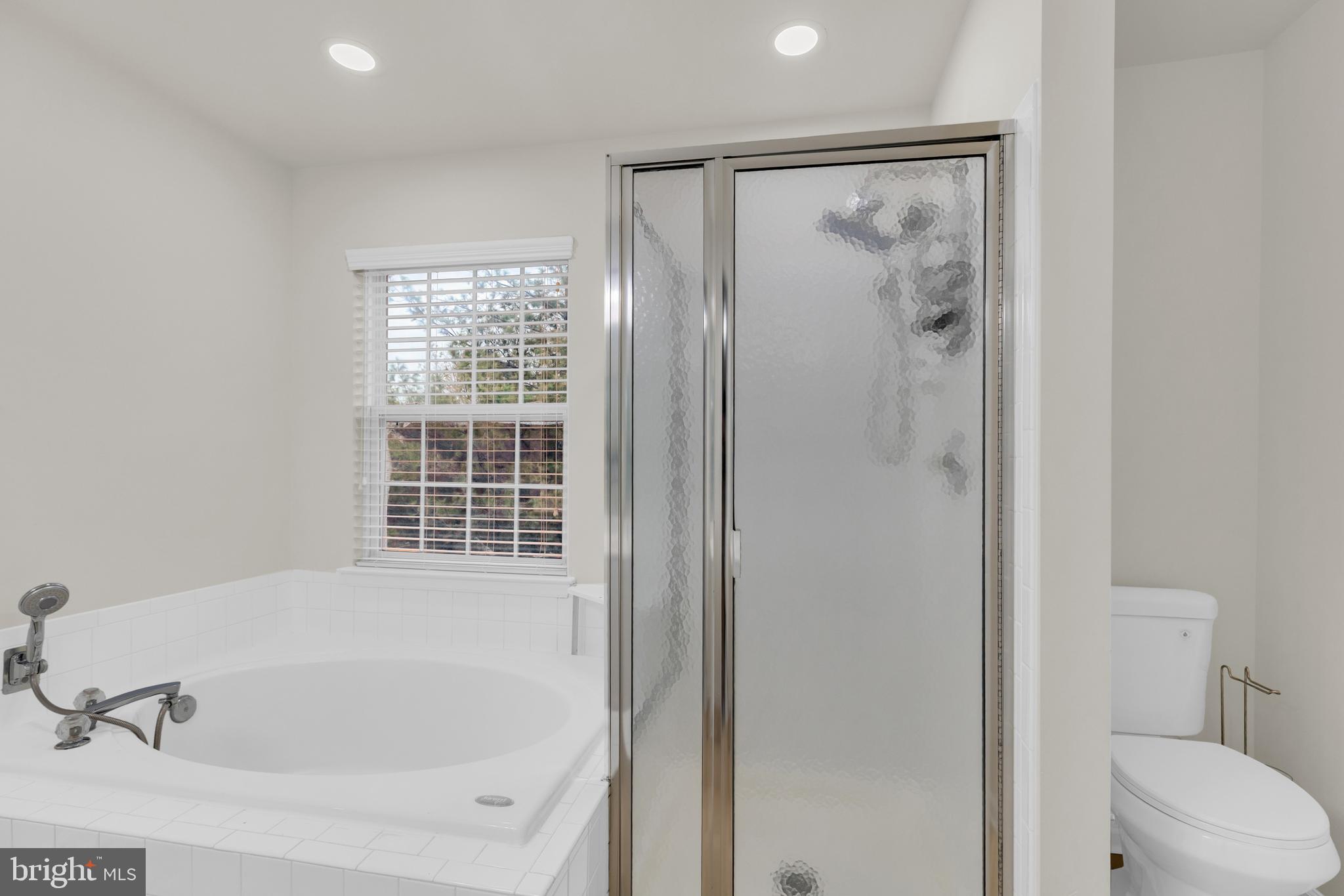 WELLESLEY - Residential