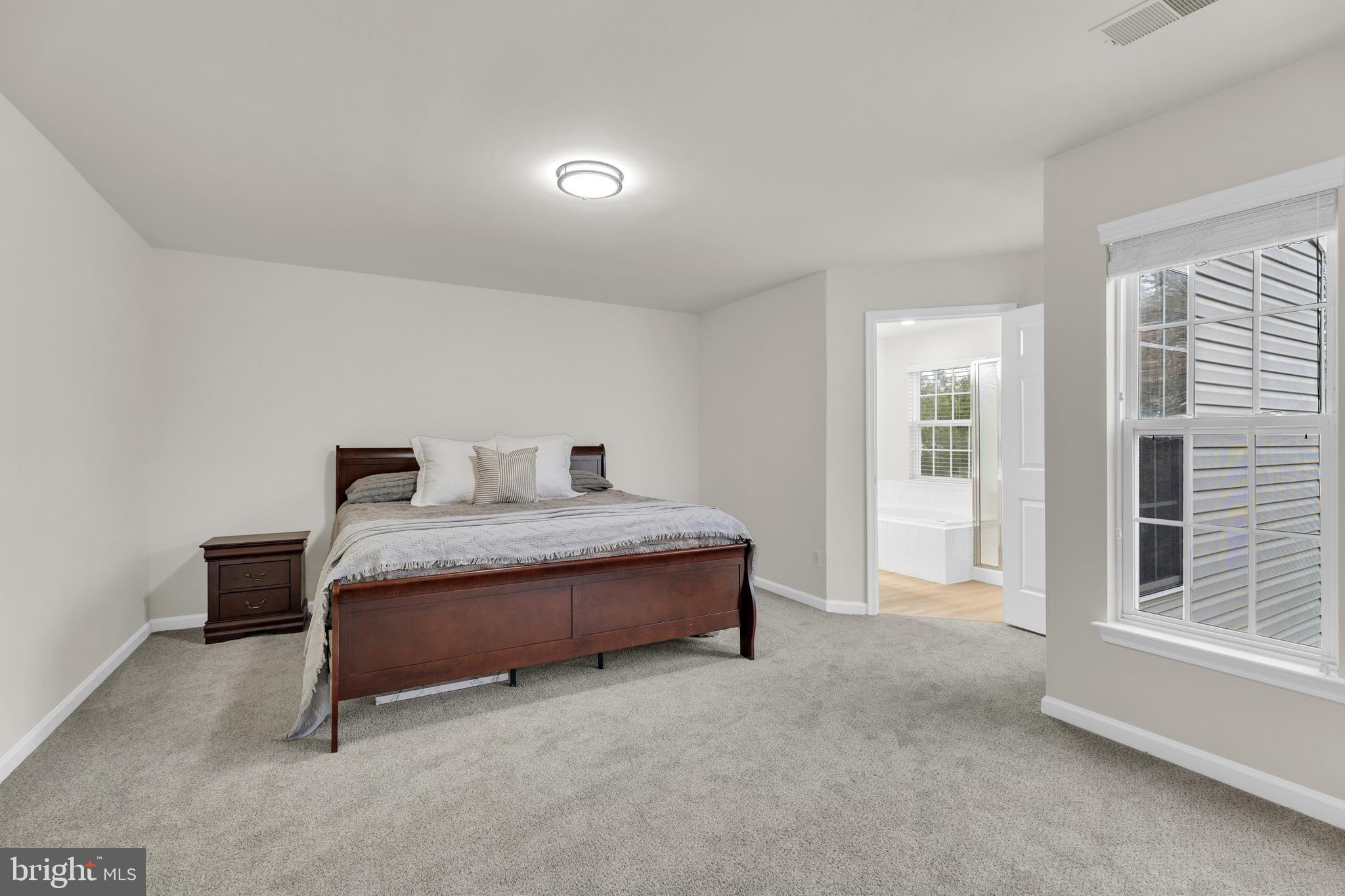 WELLESLEY - Residential