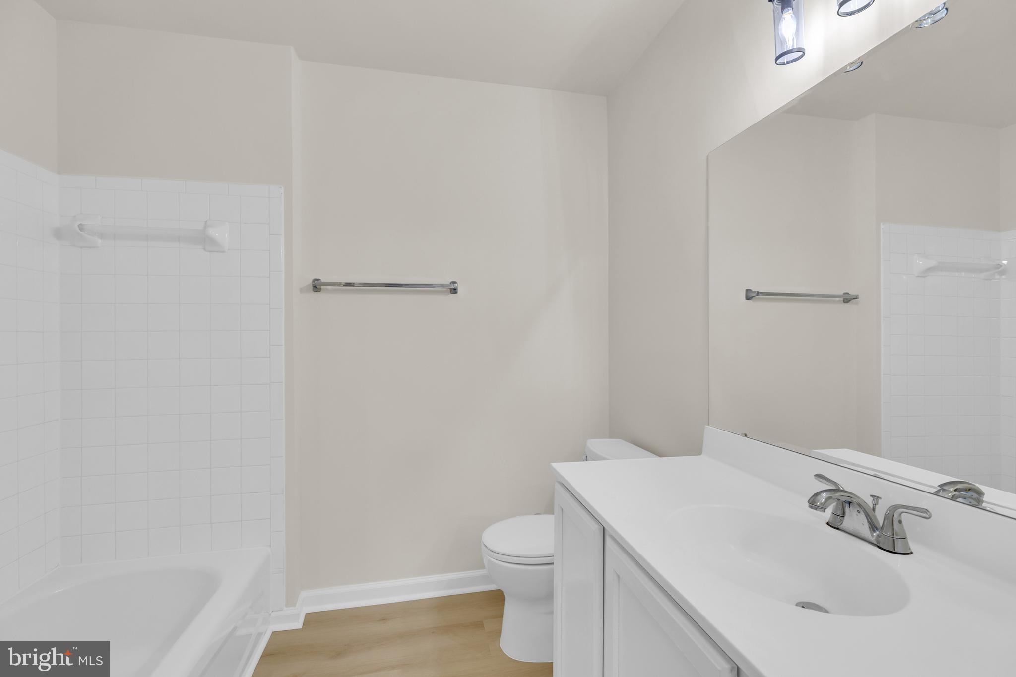 WELLESLEY - Residential