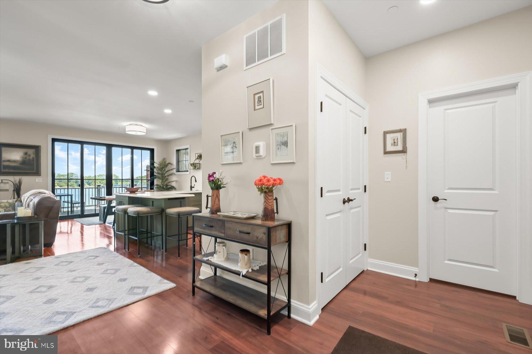 20 SHORE WALK ROAD