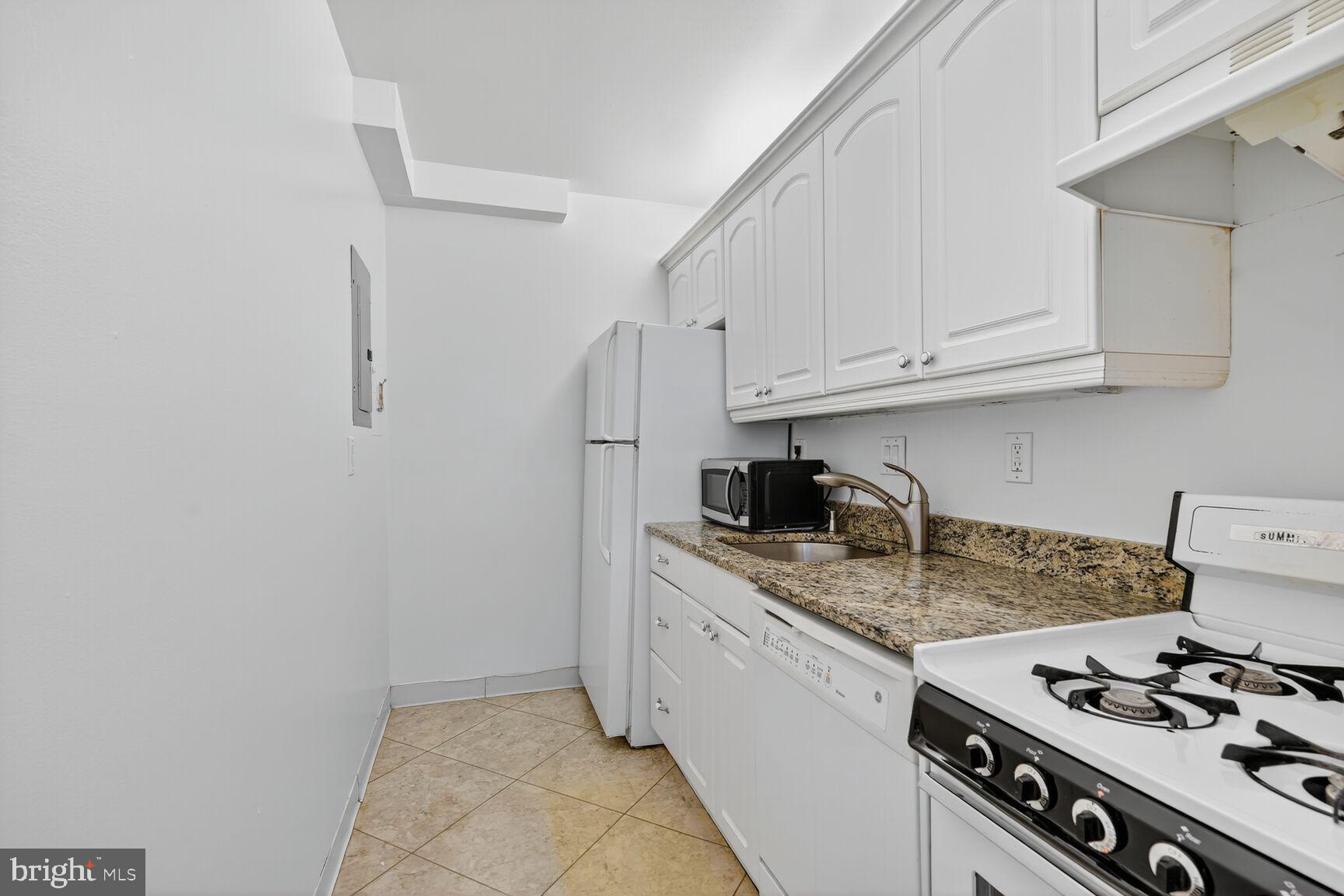 FRIENDSHIP HEIGHTS - Residential