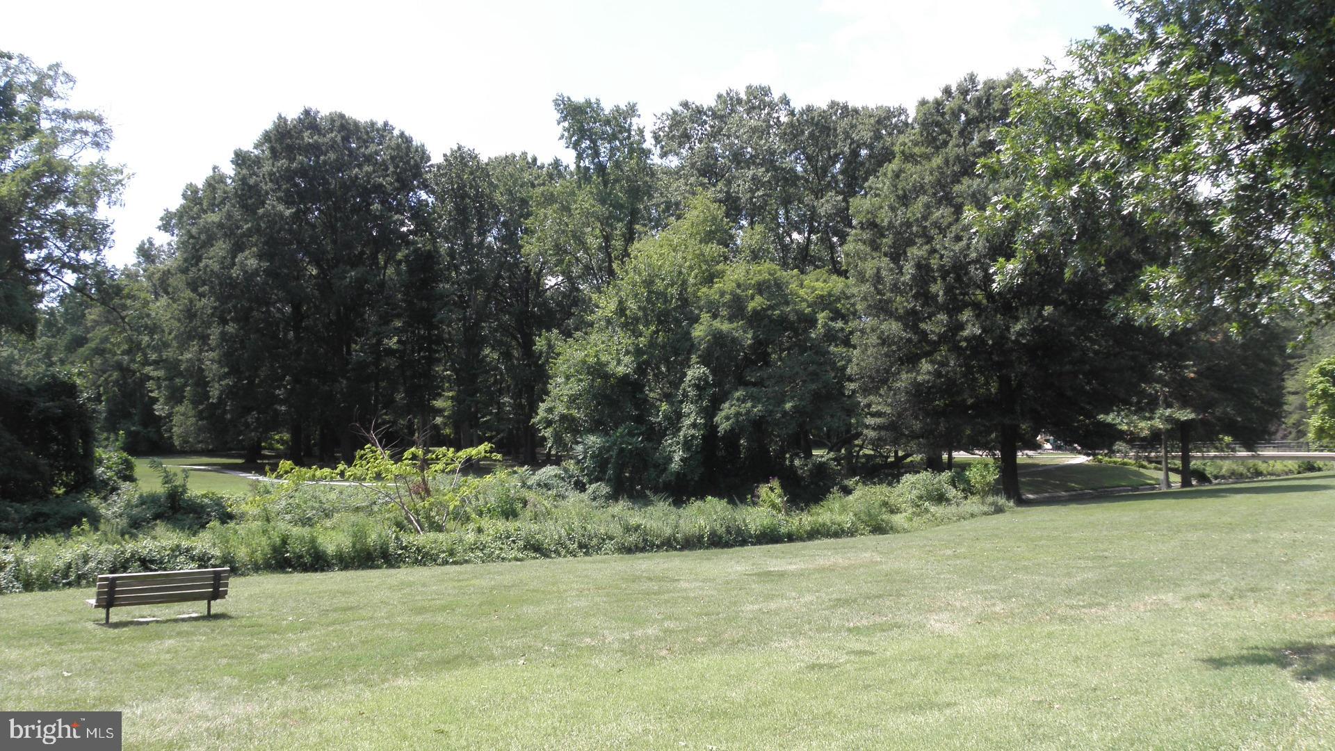 RIVER TOWERS - Residential Lease