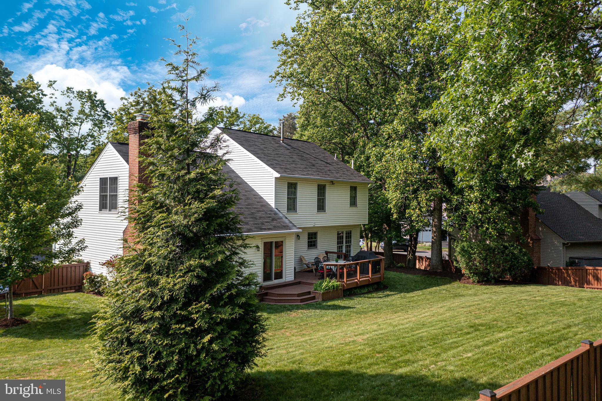 SOUTH RUN OAKS - Residential