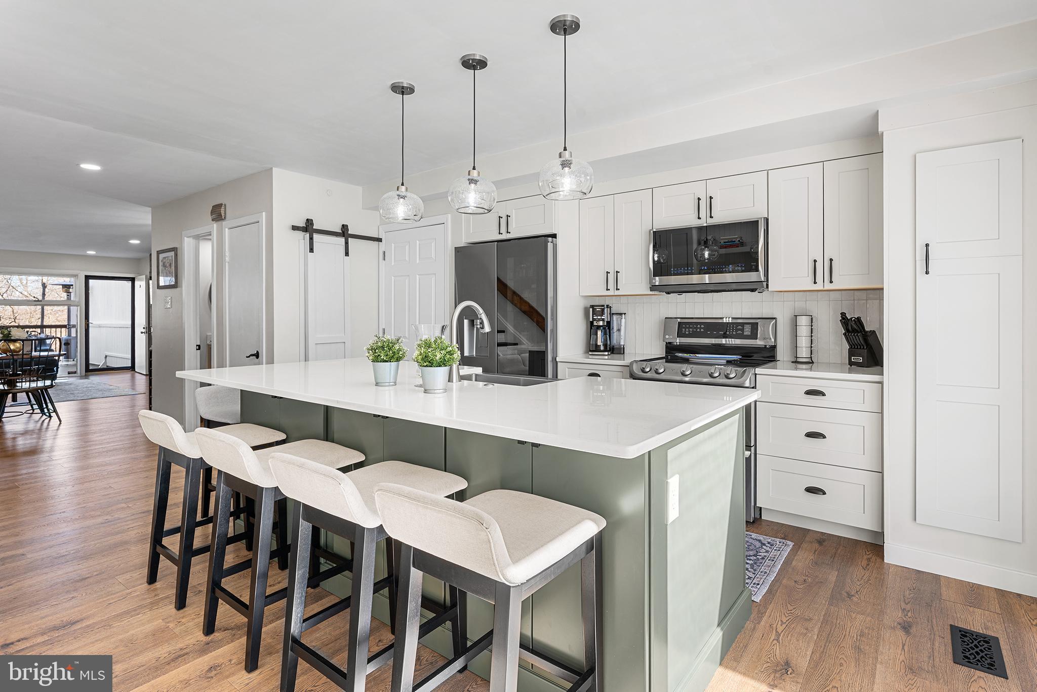 VILLAGE II - Residential