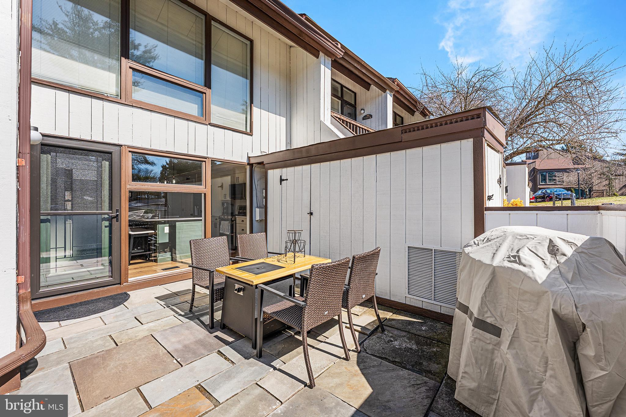 VILLAGE II - Residential