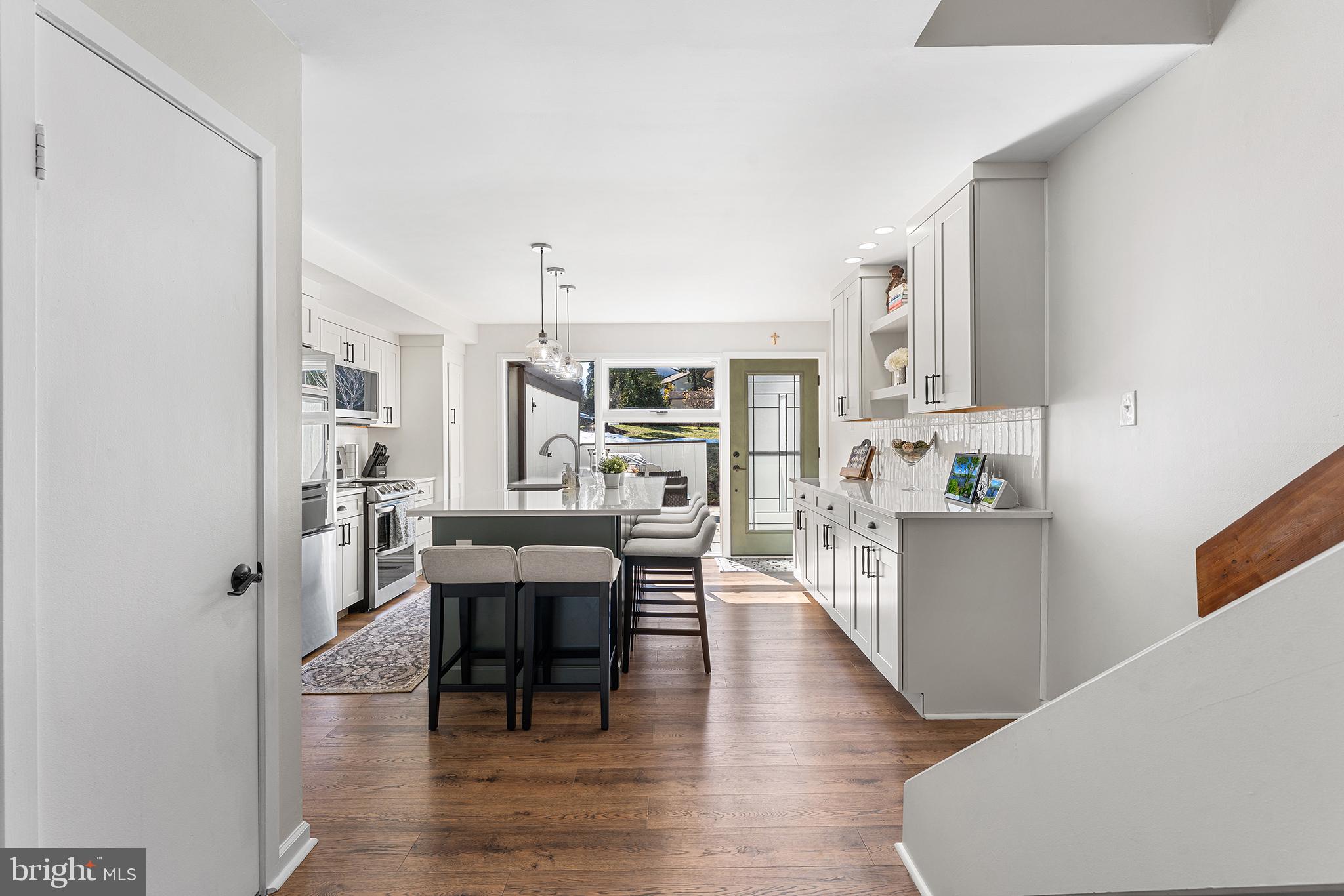 VILLAGE II - Residential