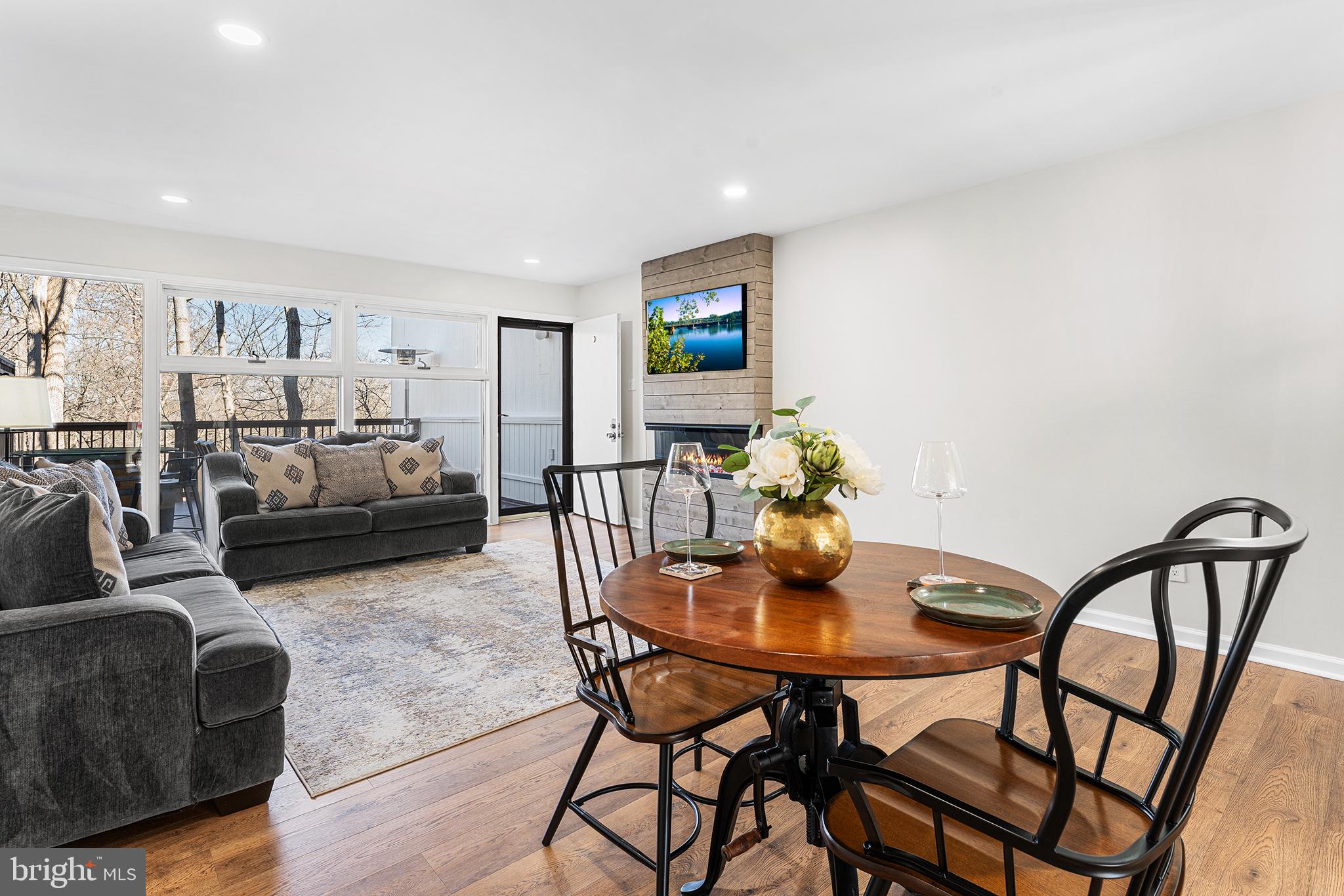 VILLAGE II - Residential