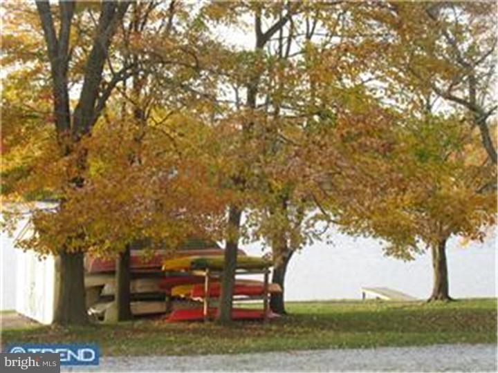 SOMERSET LAKE - Residential
