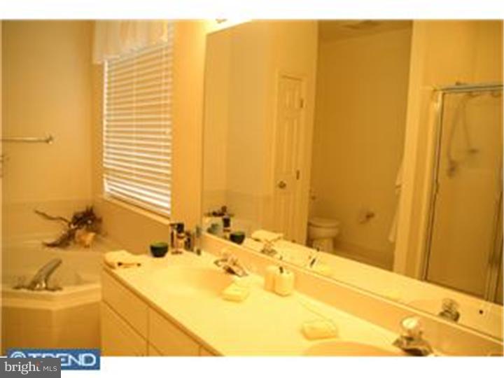 SOMERSET LAKE - Residential