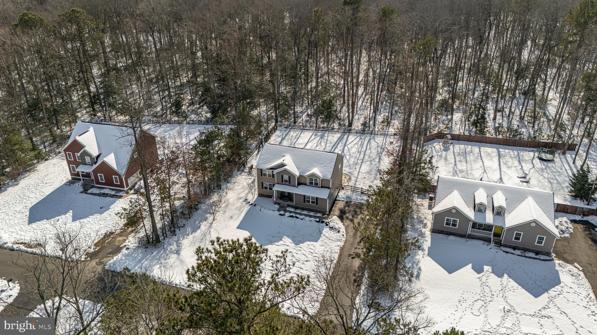 HUNTERS RUN - Residential