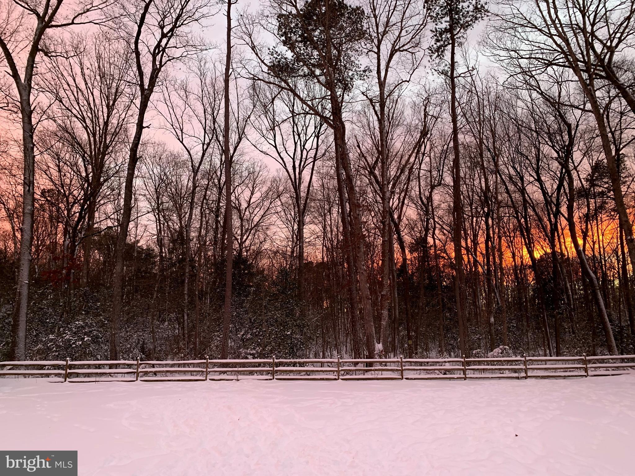 HUNTERS RUN - Residential