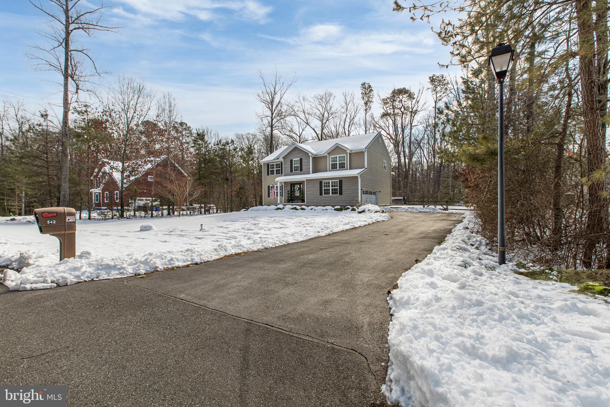 542 HUNTERS RUN BOULEVARD