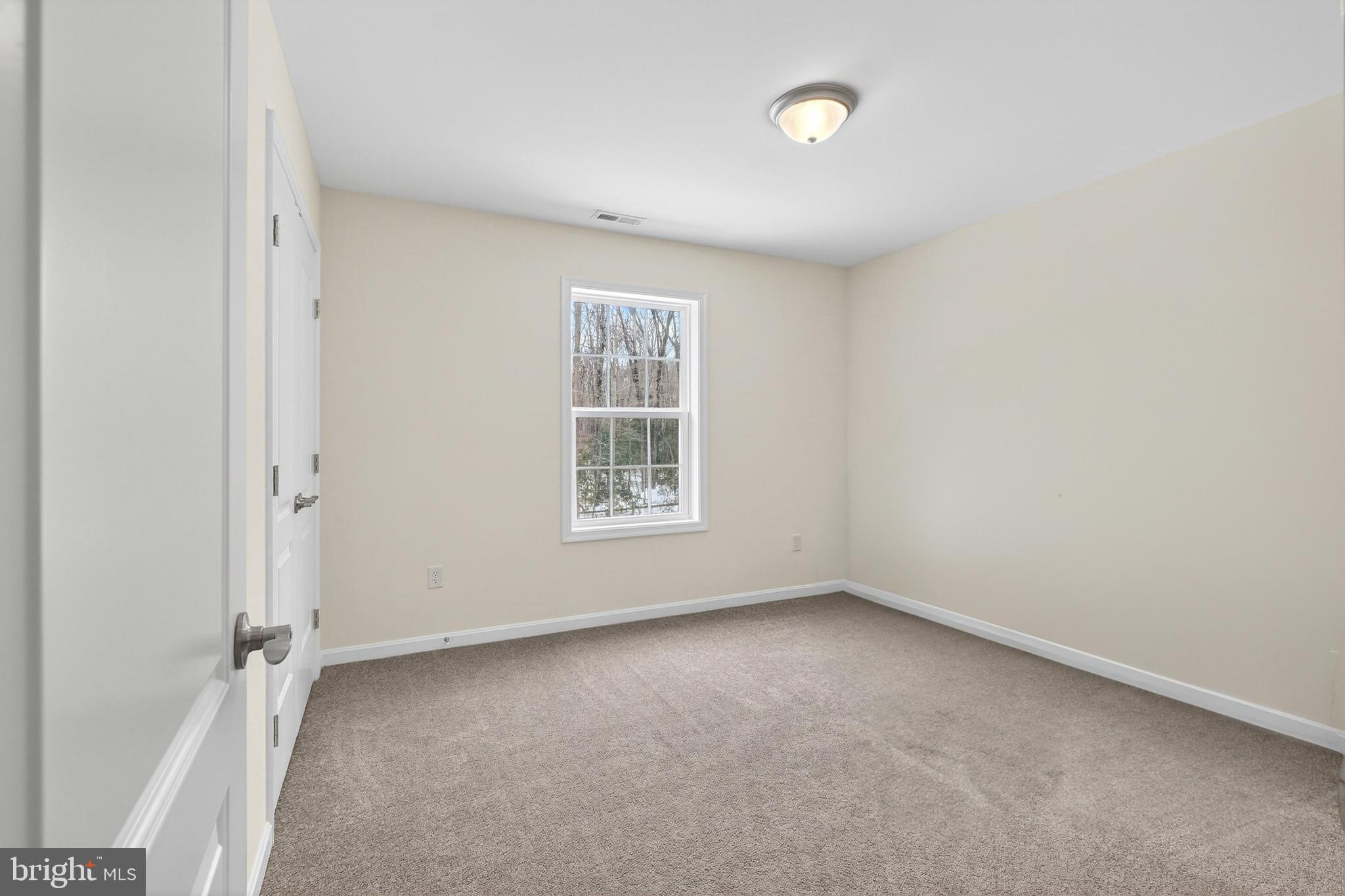 HUNTERS RUN - Residential