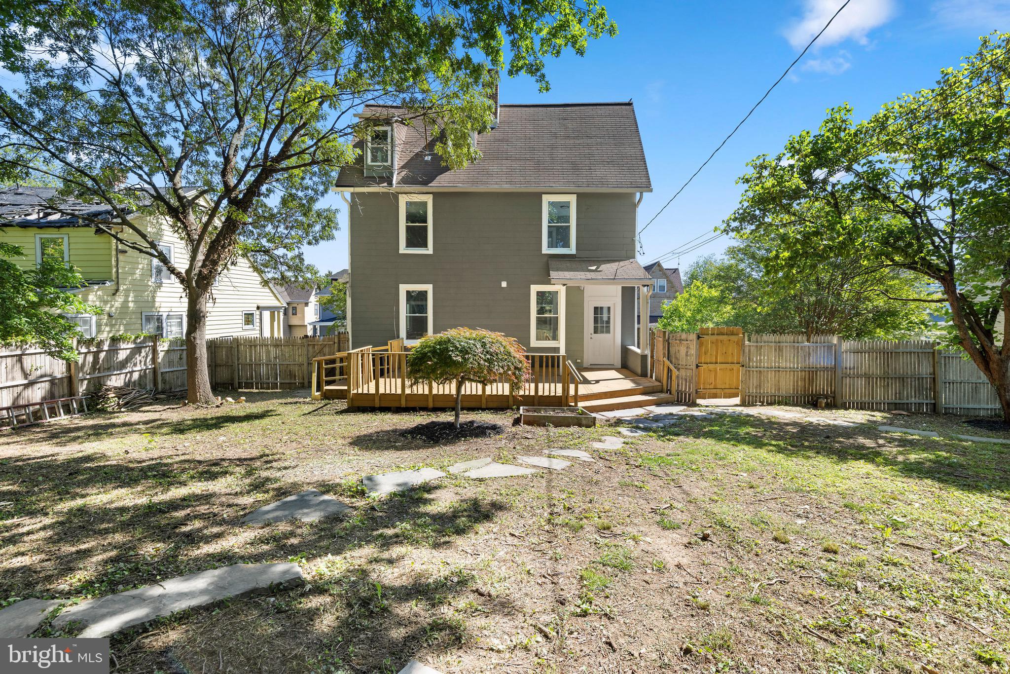 FRANKFORD - Residential