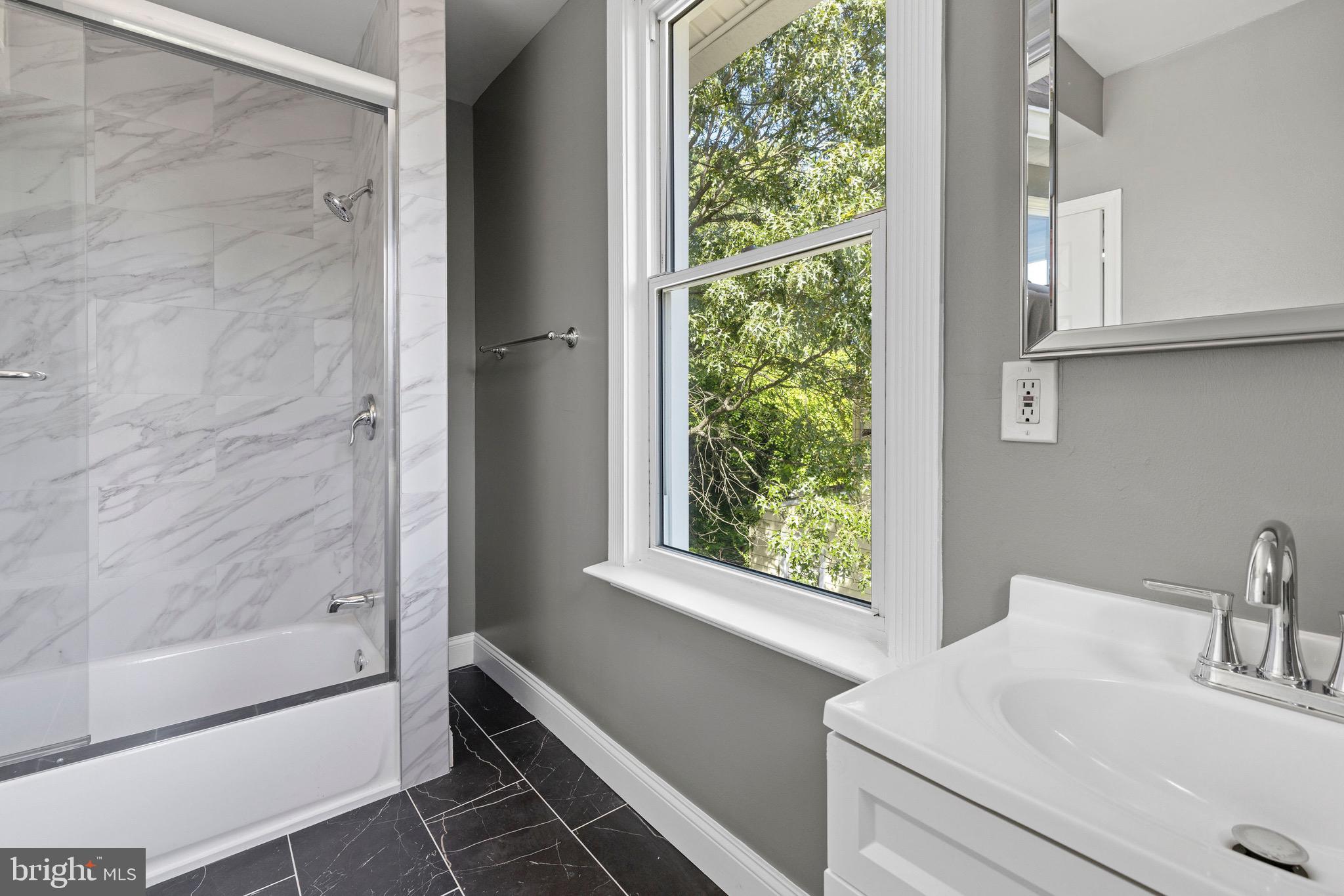 FRANKFORD - Residential