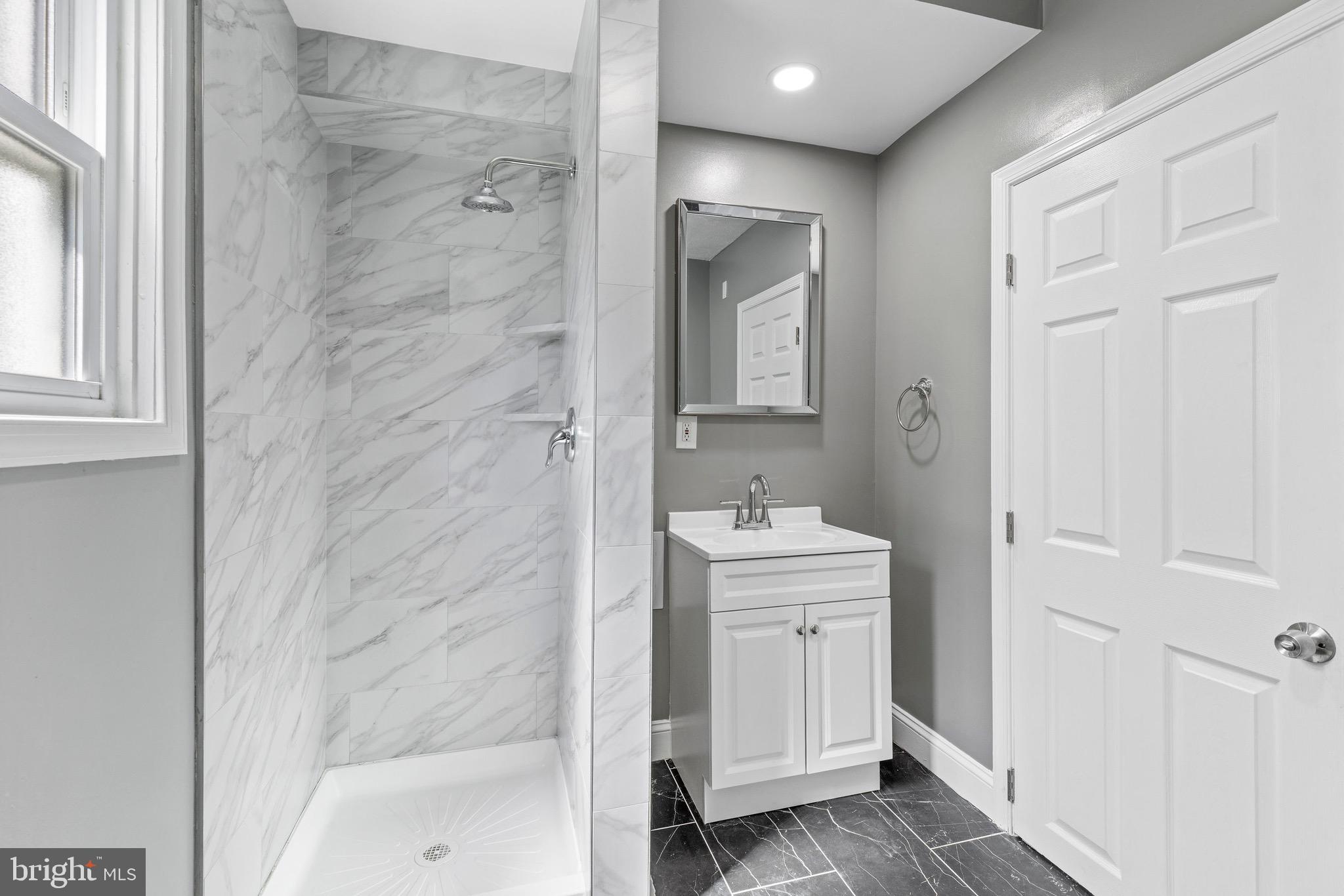 FRANKFORD - Residential
