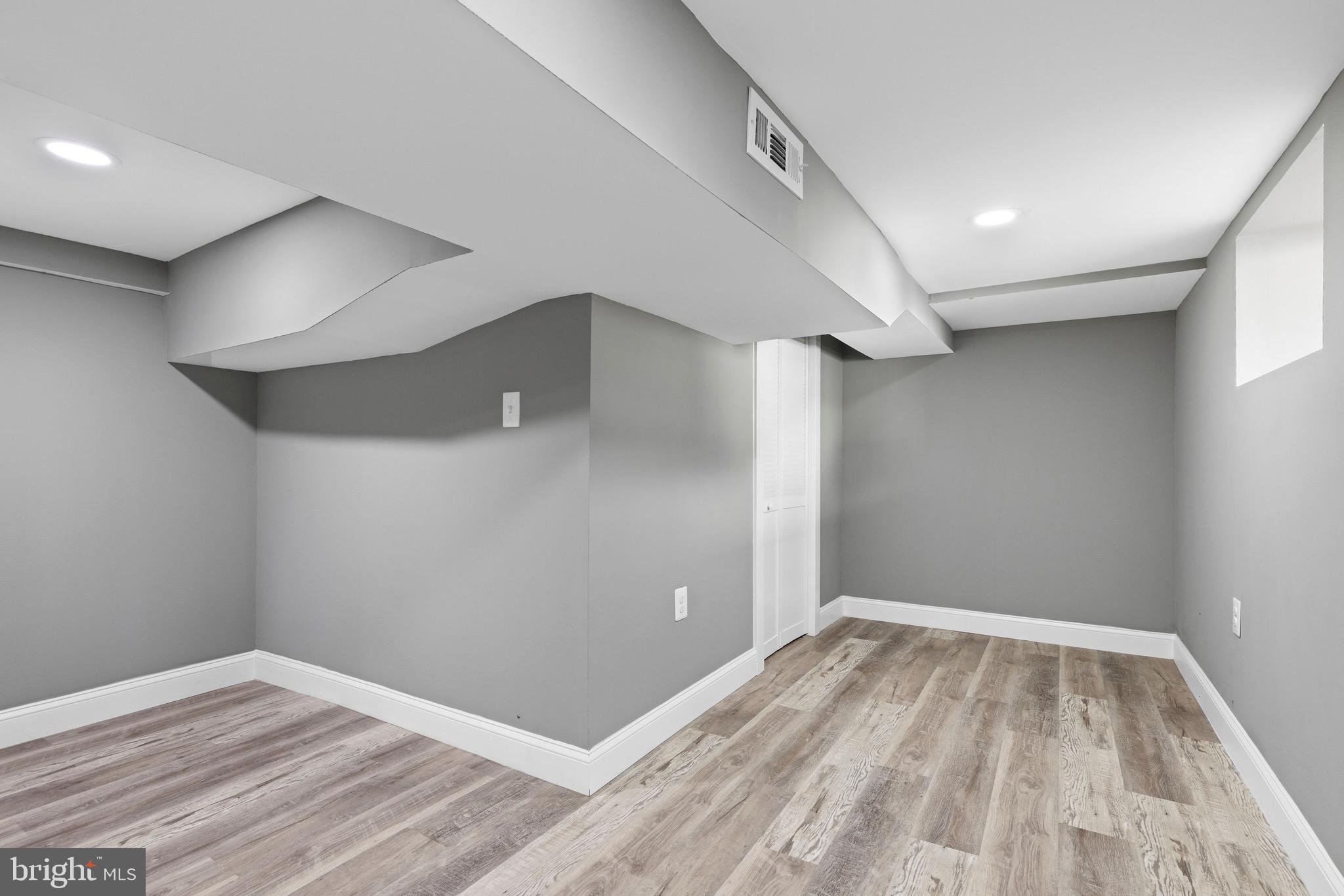 FRANKFORD - Residential