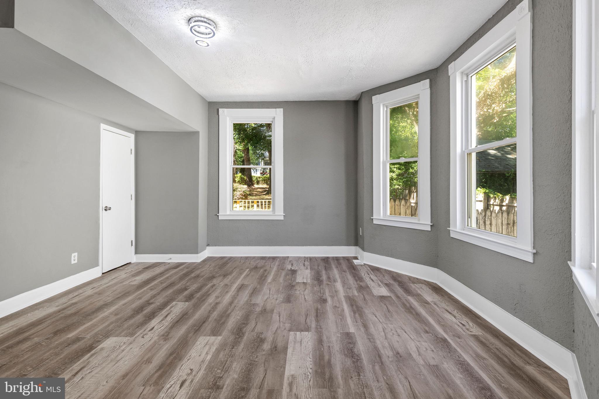 FRANKFORD - Residential