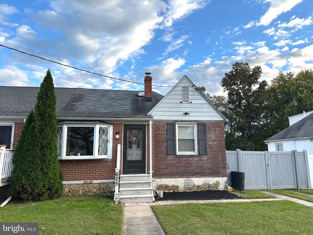 Photo of 625 New Jersey Avenue, BALTIMORE, MD 21221 (MLS # MDBC2144408)