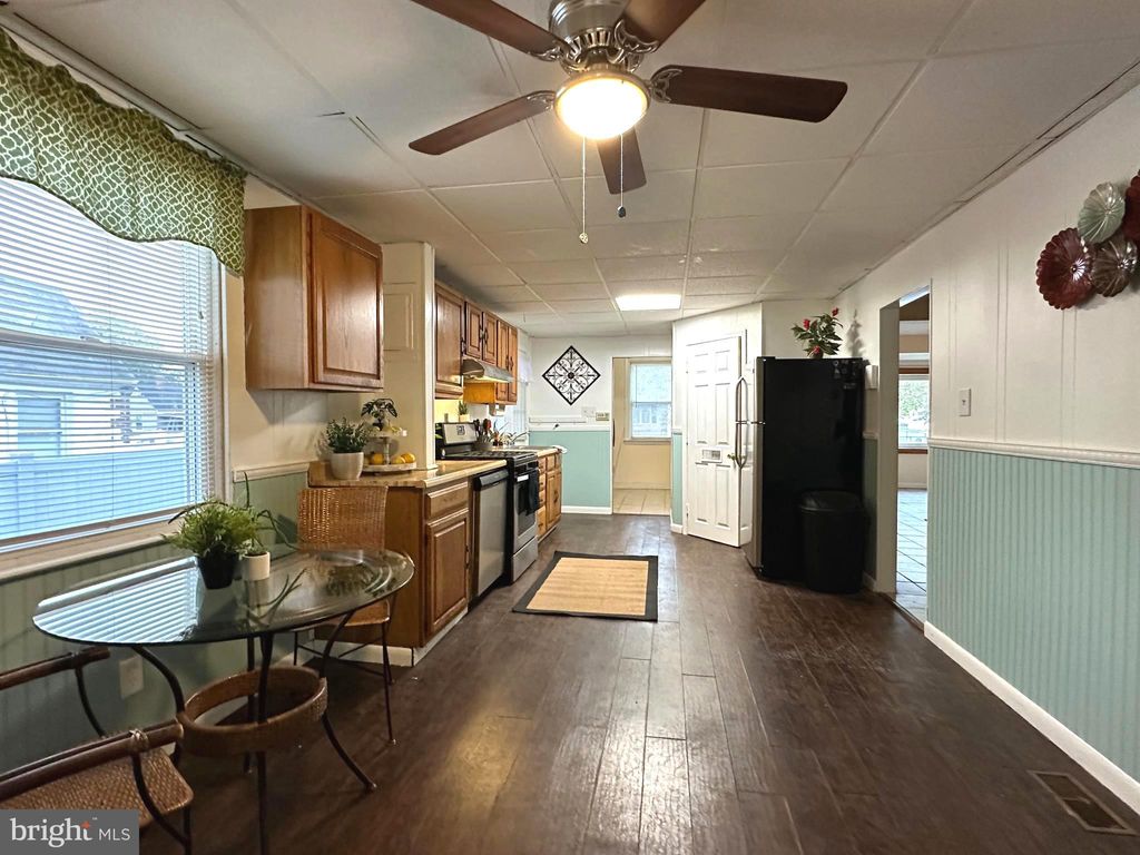 Photo of 625 New Jersey Avenue, BALTIMORE, MD 21221 (MLS # MDBC2144408)